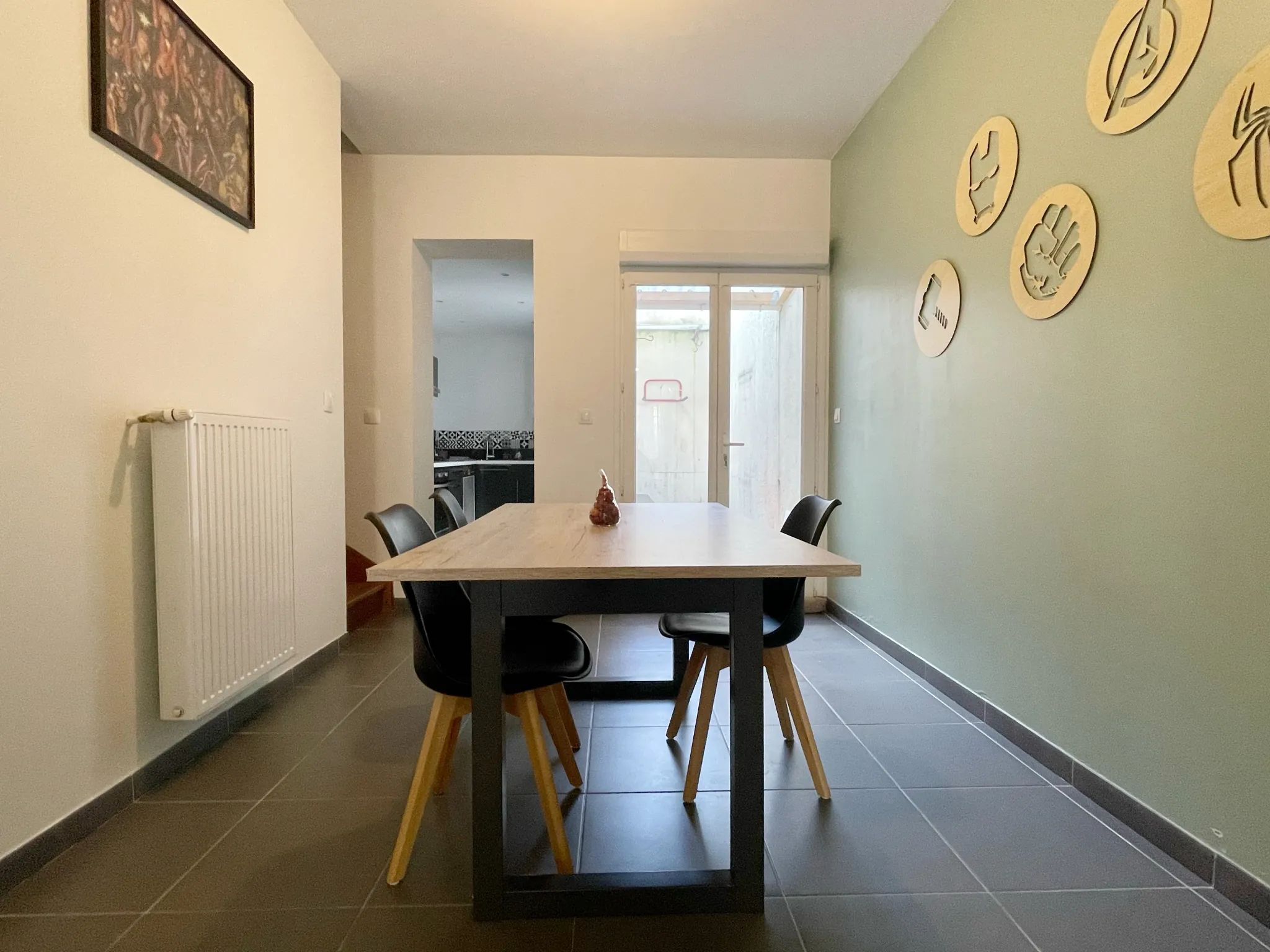 Maison moderne de 4 pièces avec extérieur à Roubaix 