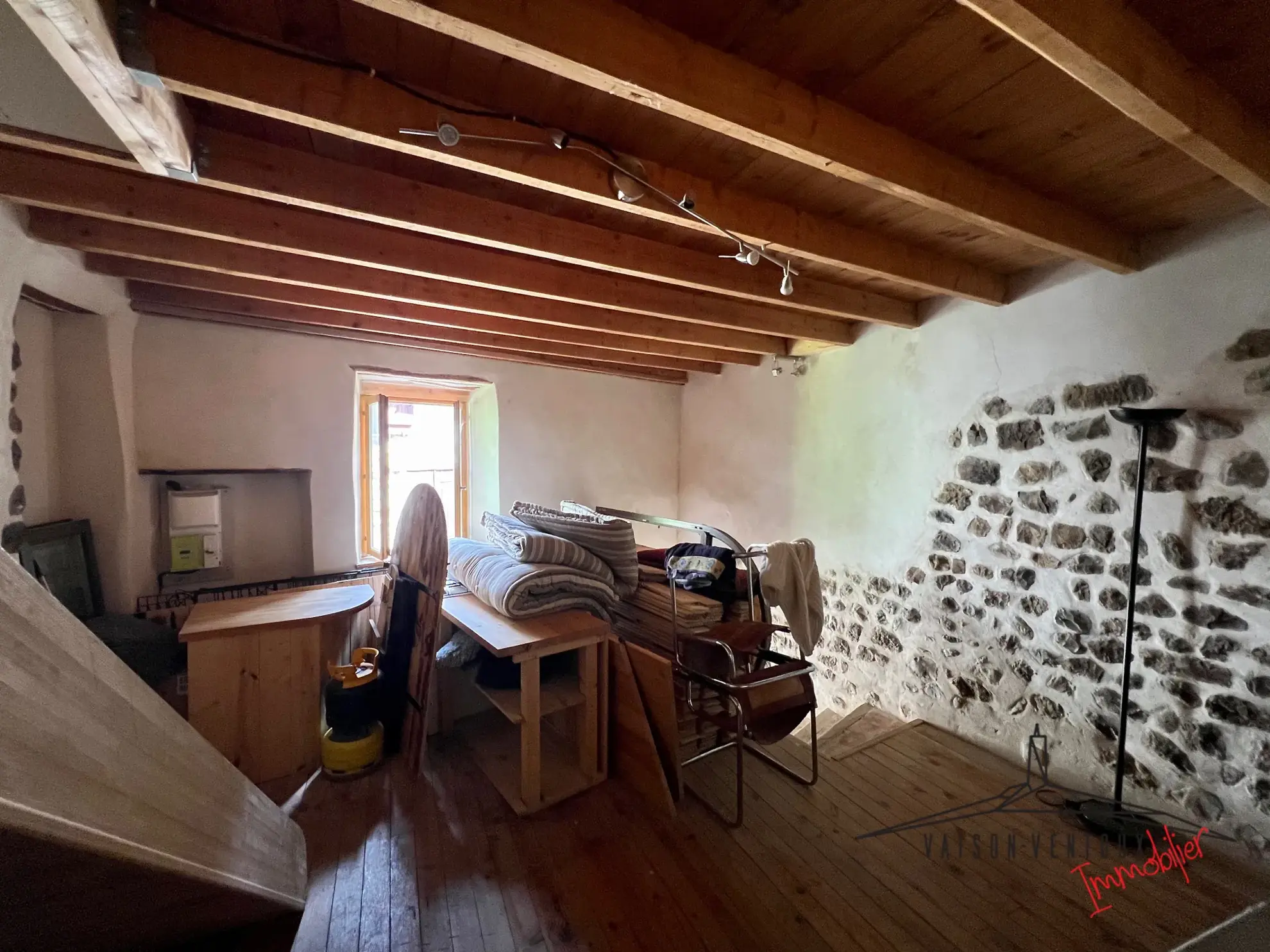 Immeuble locatif à Buis-Les Baronnies avec fort potentiel d'investissement 