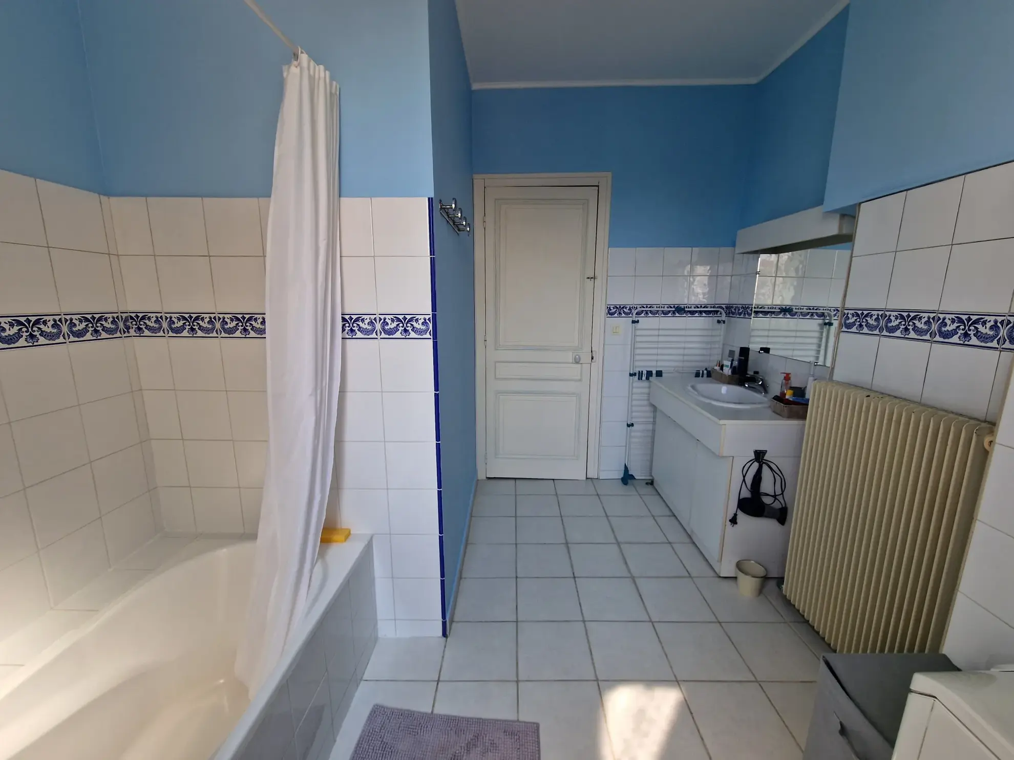 Appartement T2 lumineux de 57 m² en dernier étage à Lyon 8ème 