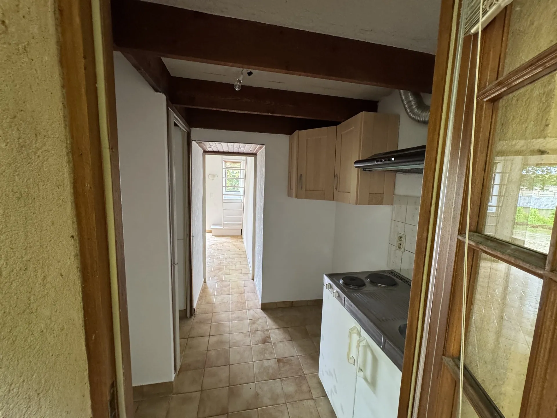 Maison en pierres à Sarlat avec deux appartements et grand terrain – Investissement ou résidence 