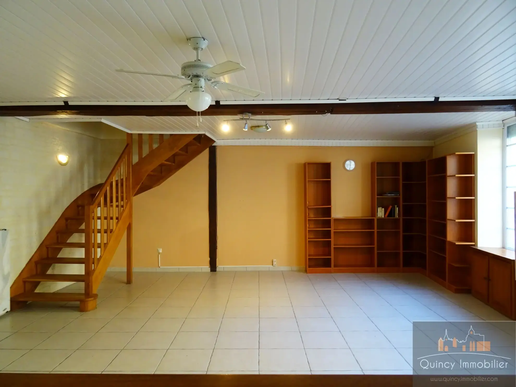 Maison ancienne à vendre à Avallon - 160 m², terrain, terrasse, stationnement 