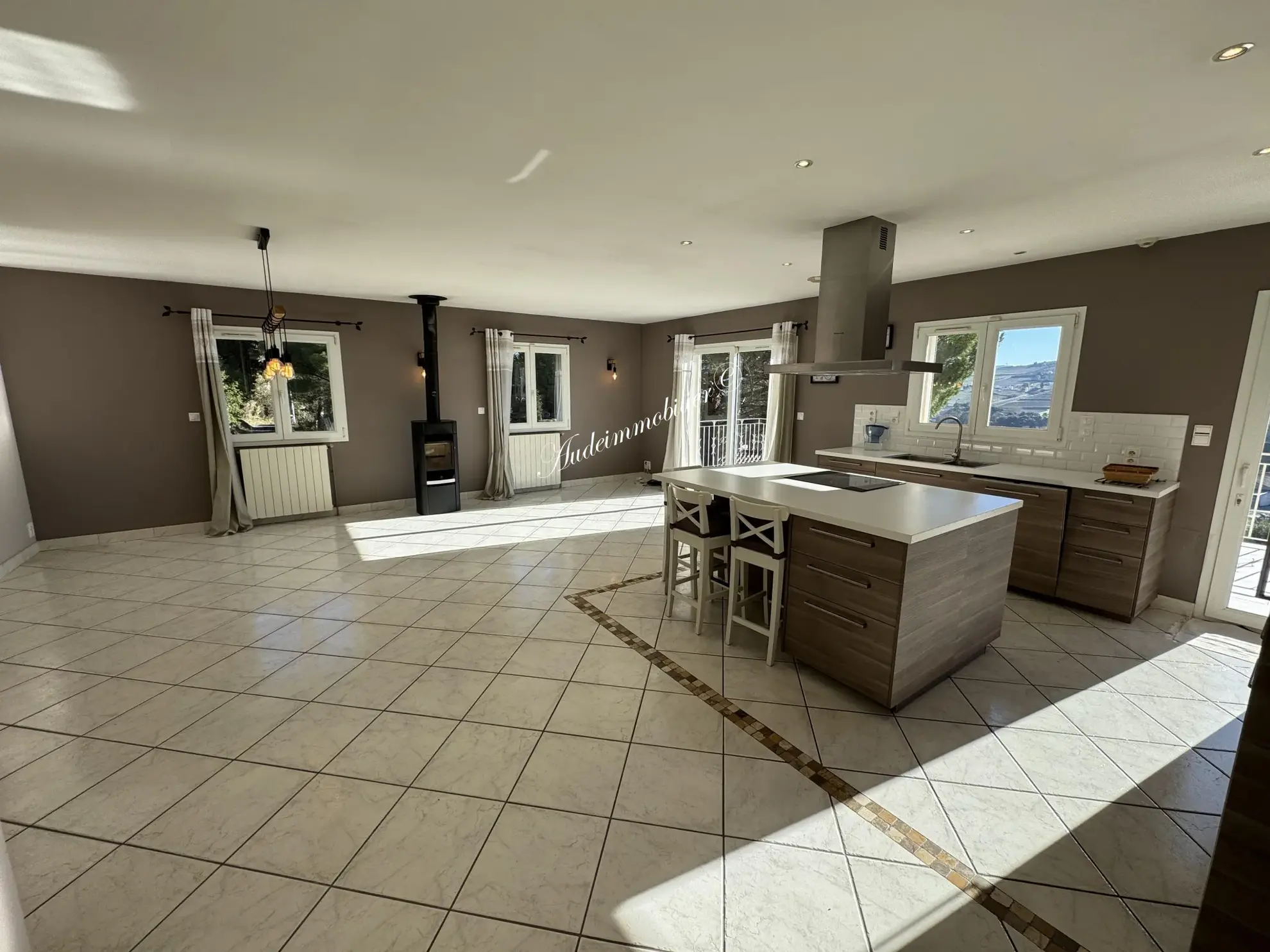 Villa avec vue panoramique sur Limoux et Pyrénées - 3 chambres, grand sous-sol 