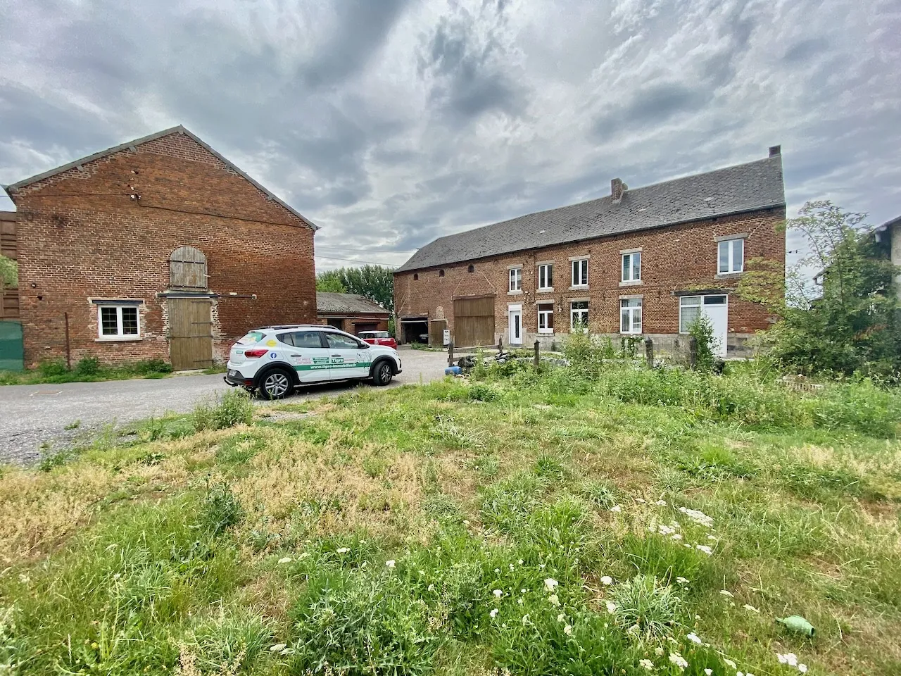 Vente d’un corps de ferme authentique de 200 m² avec 2,83 ha à Avesnes-sur-Helpe