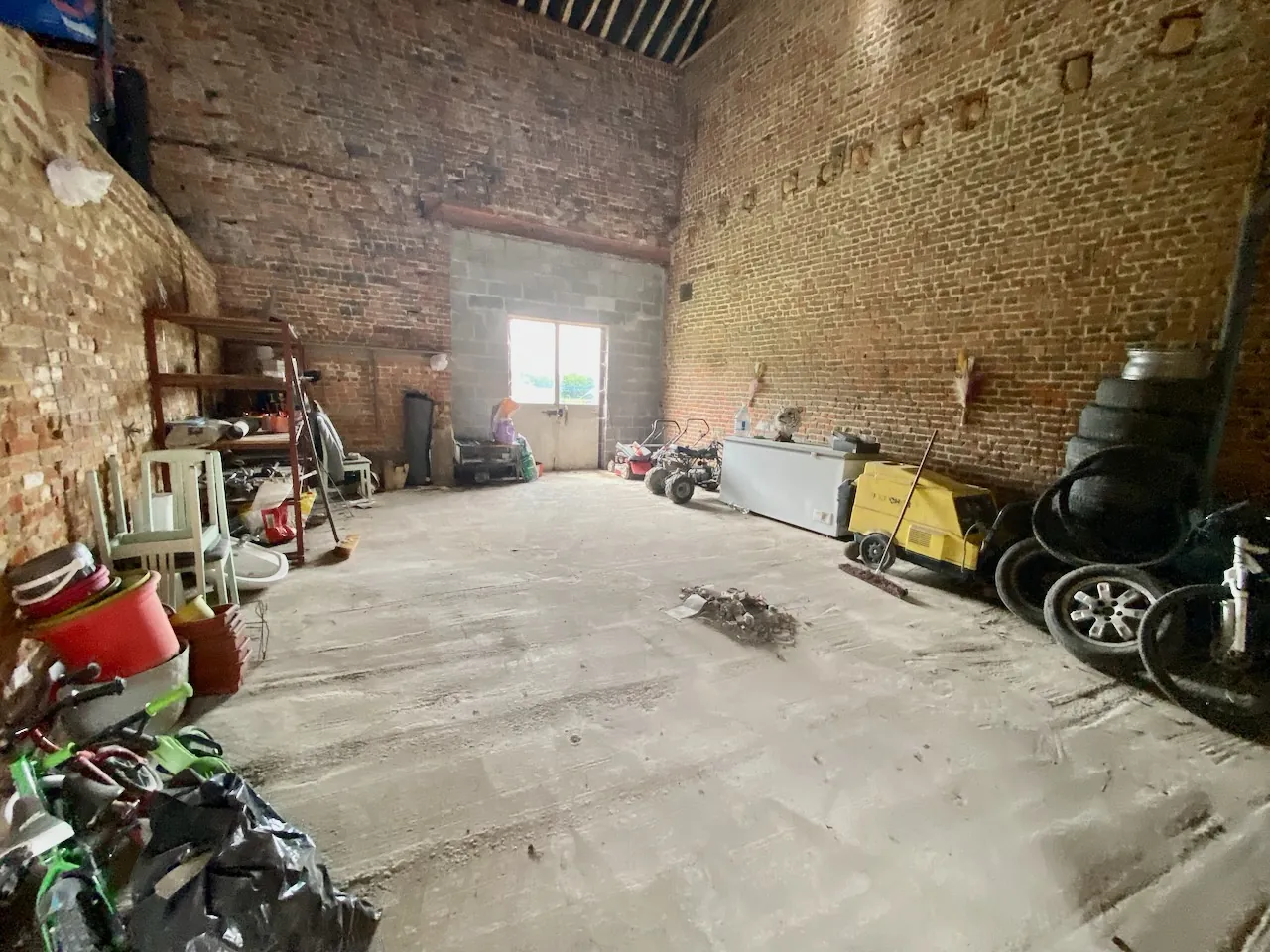 Vente d’un corps de ferme authentique de 200 m² avec 2,83 ha à Avesnes-sur-Helpe 