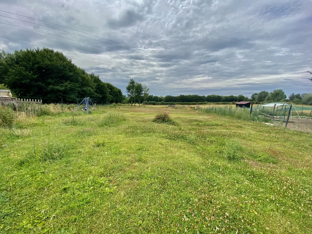 Vente d’un corps de ferme authentique de 200 m² avec 2,83 ha à Avesnes-sur-Helpe 