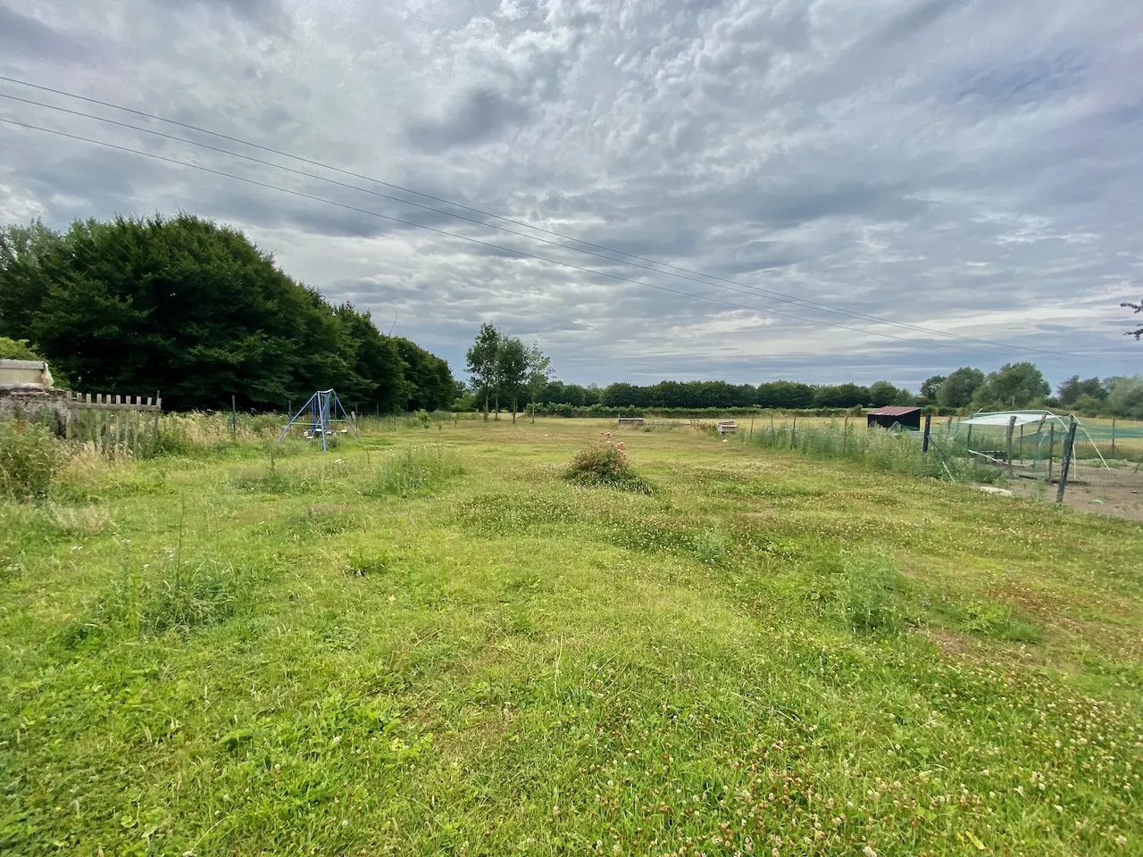Vente d’un corps de ferme authentique de 200 m² avec 2,83 ha à Avesnes-sur-Helpe 