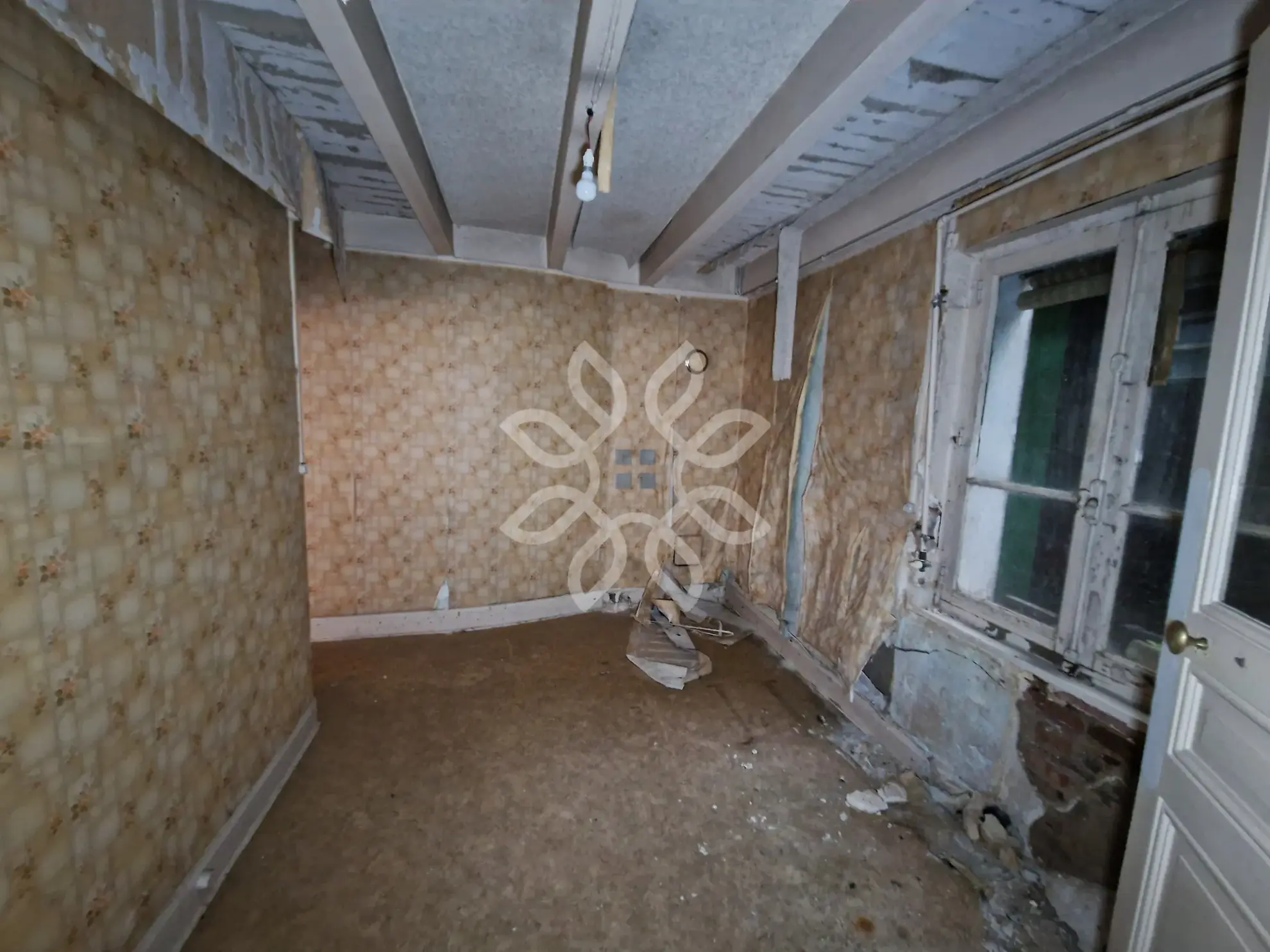 Maison de ville à Brioude avec grand potentiel d'aménagement 