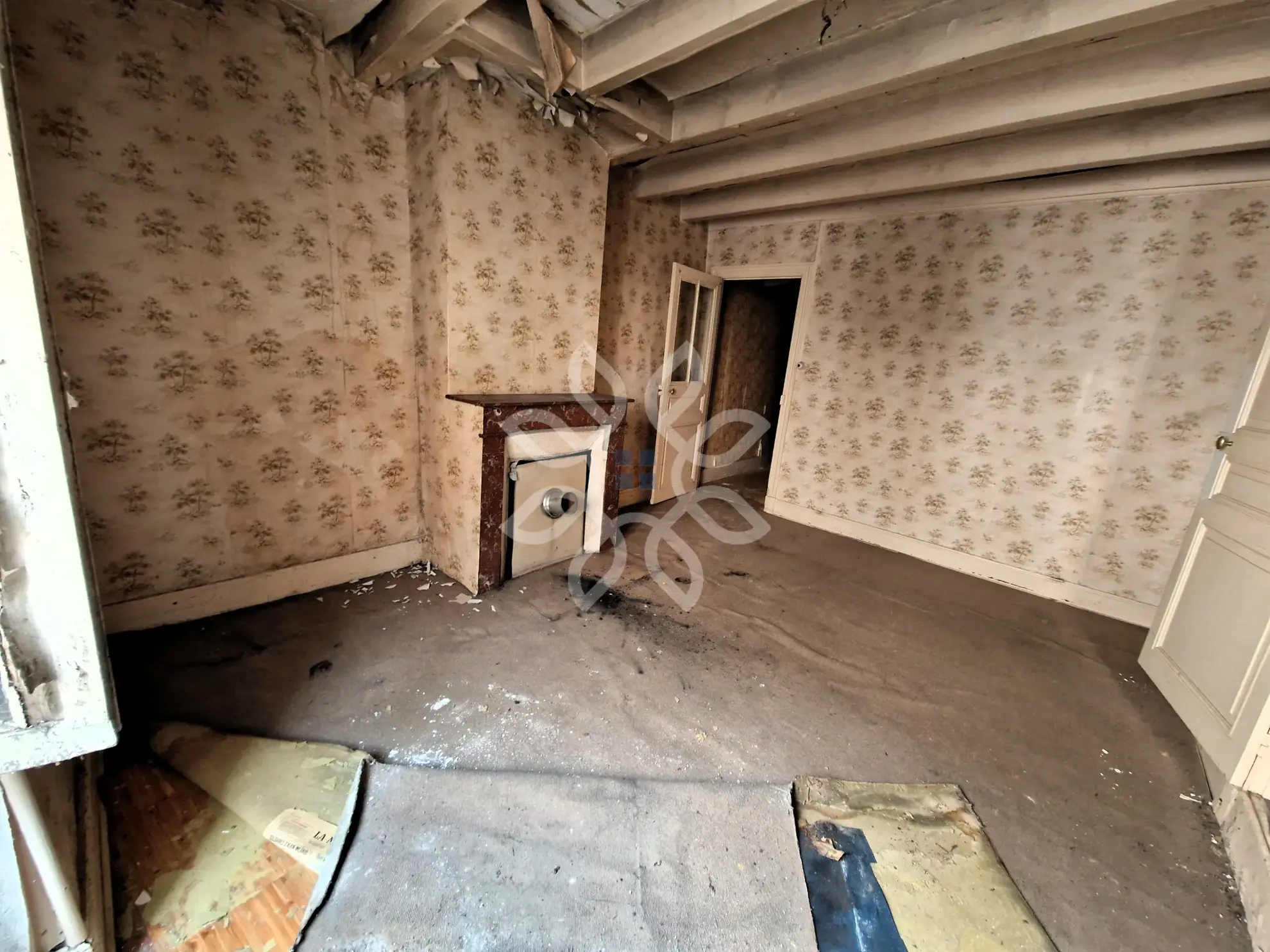 Maison de ville à Brioude avec grand potentiel d'aménagement 