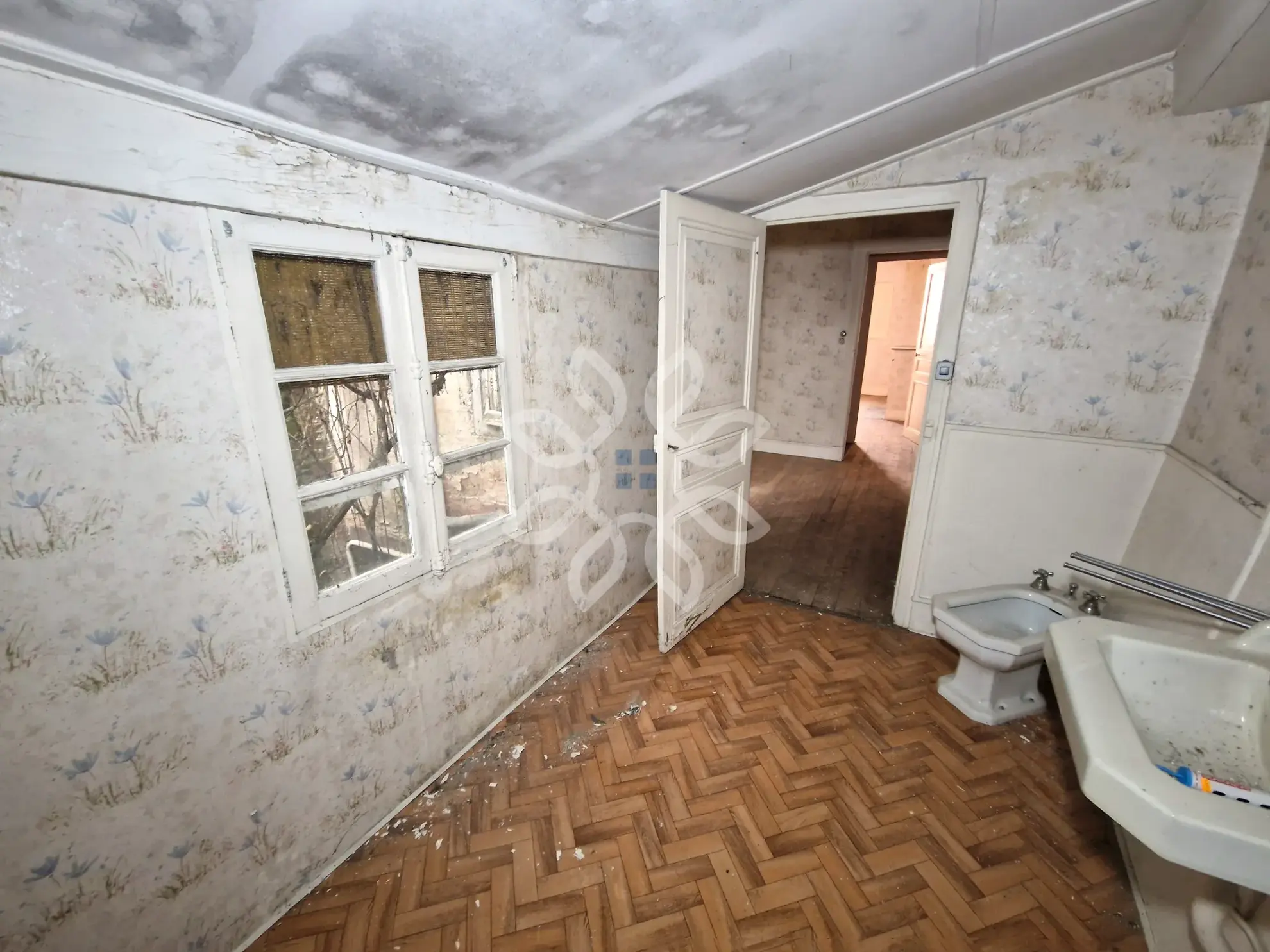 Maison de ville à Brioude avec grand potentiel d'aménagement 