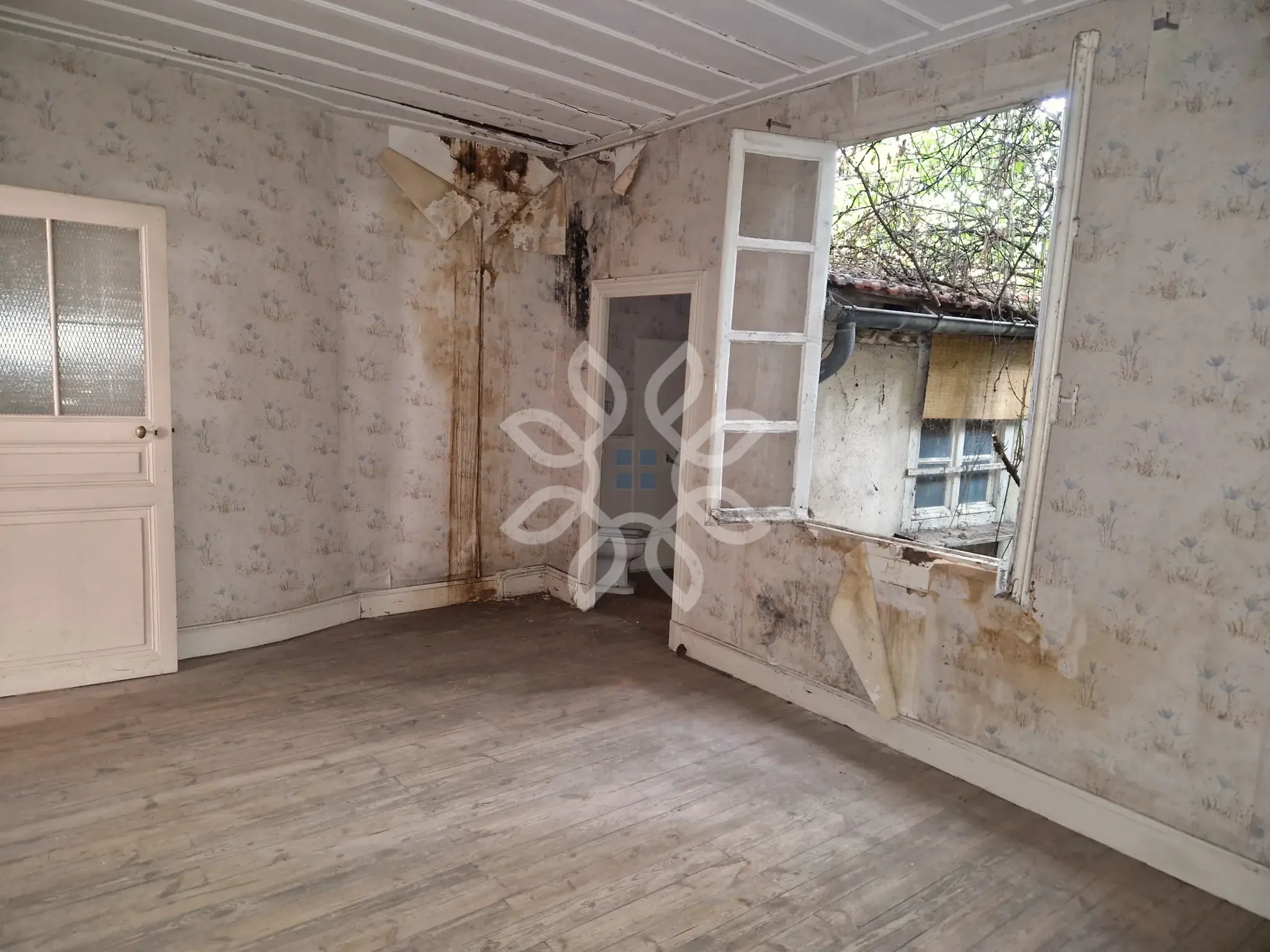 Maison de ville à Brioude avec grand potentiel d'aménagement 