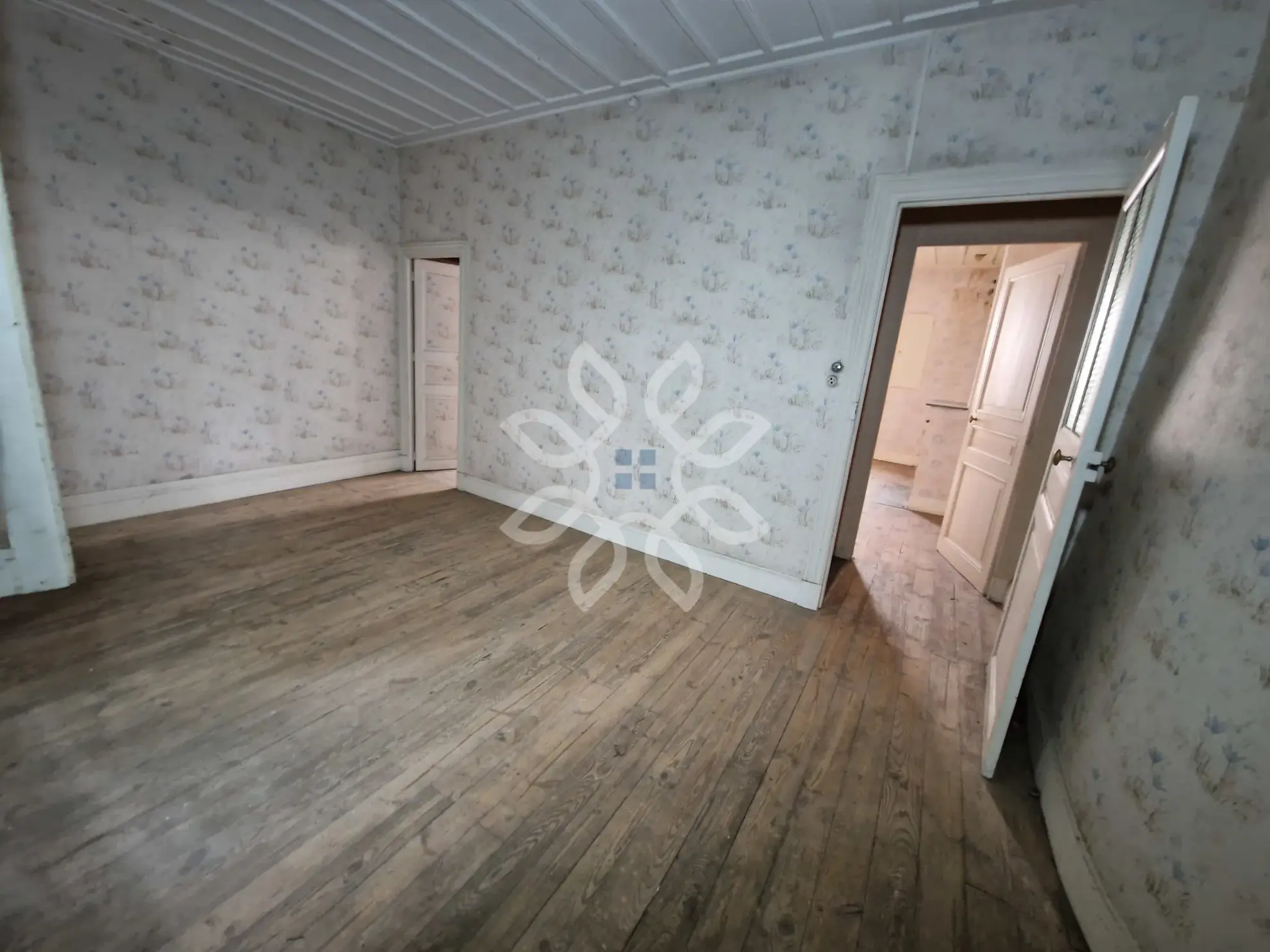 Maison de ville à Brioude avec grand potentiel d'aménagement 