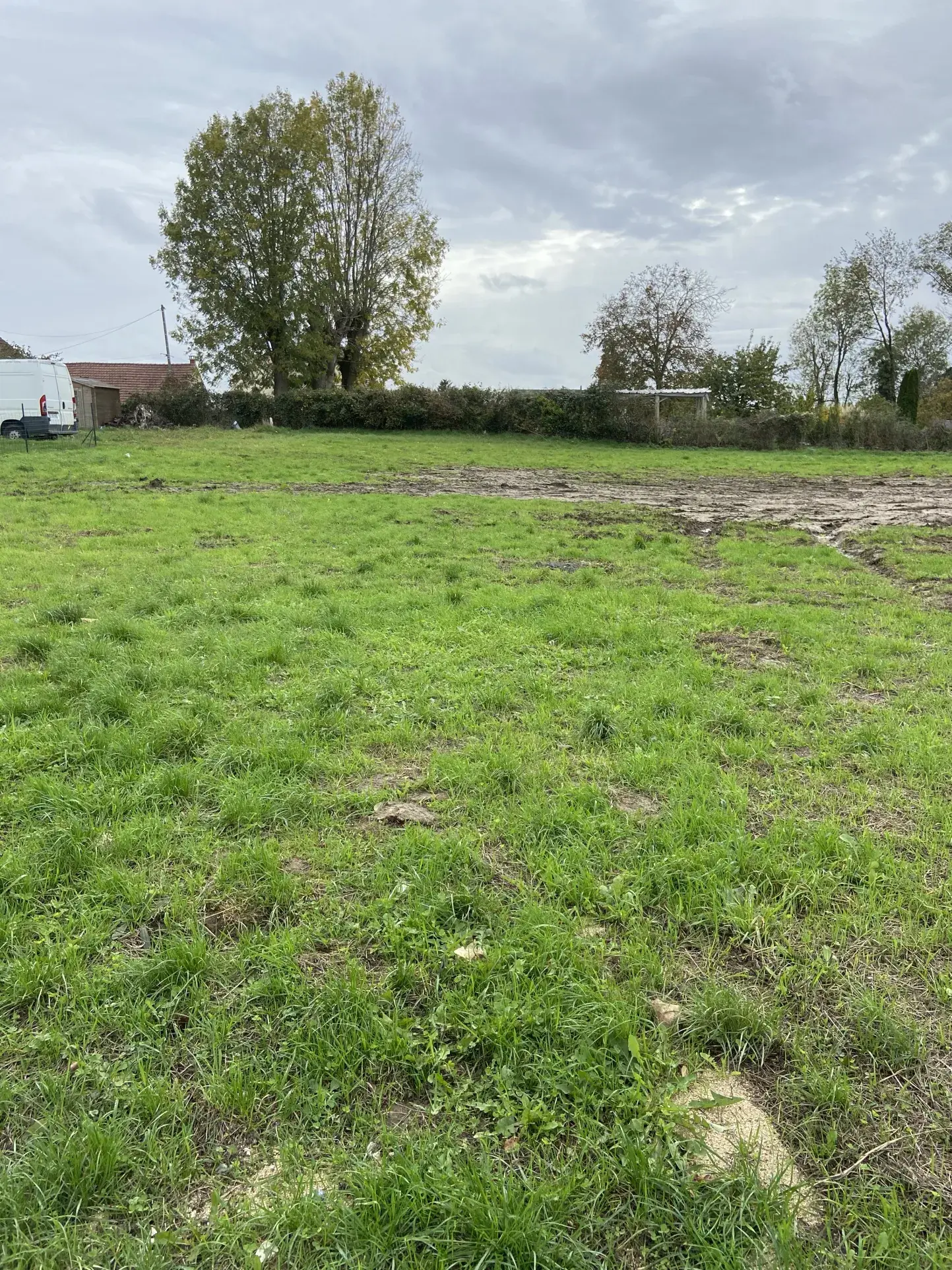Terrain constructible à Maimbeville proche Clermont – 576 m² à vendre 