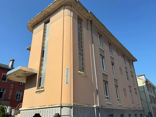 Appartement T6 à Belfort avec jardin et parking - Rénovation à prévoir