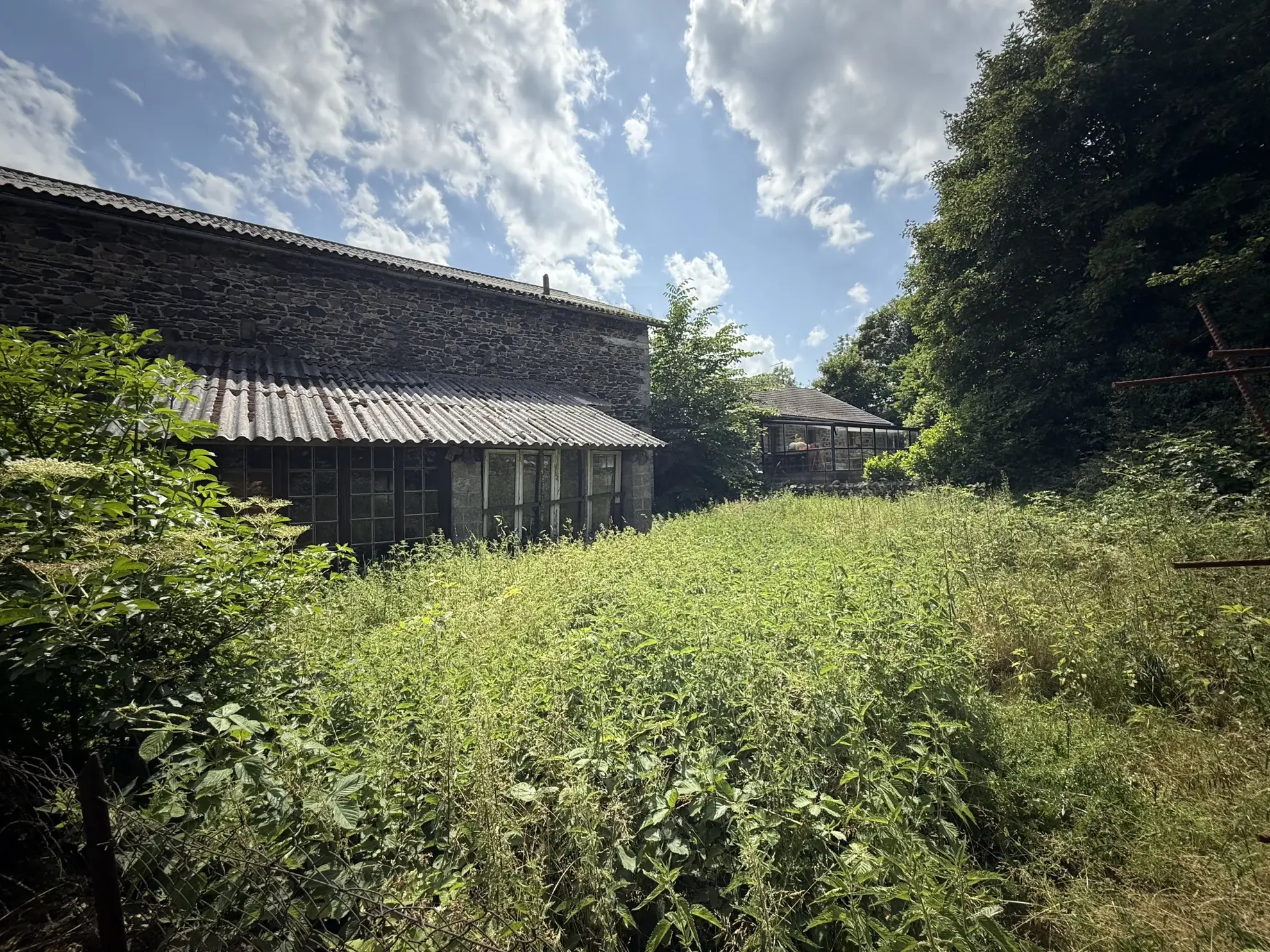 Opportunité rare : ferme à rénover au Pertuis avec fort potentiel et joli terrain