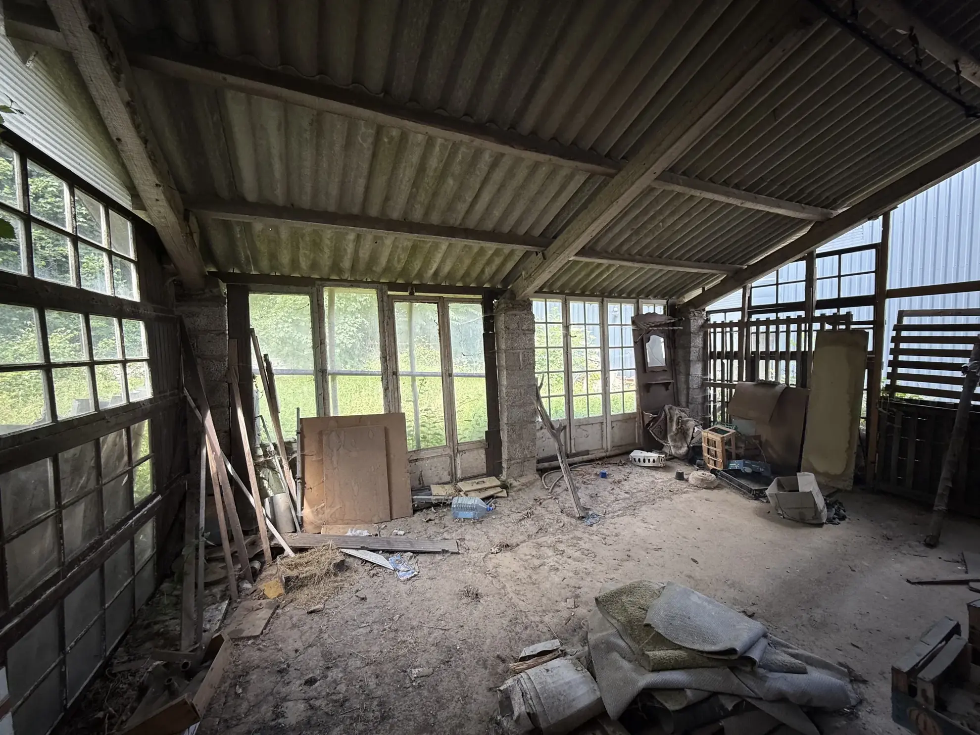 Opportunité rare : ferme à rénover au Pertuis avec fort potentiel et joli terrain 