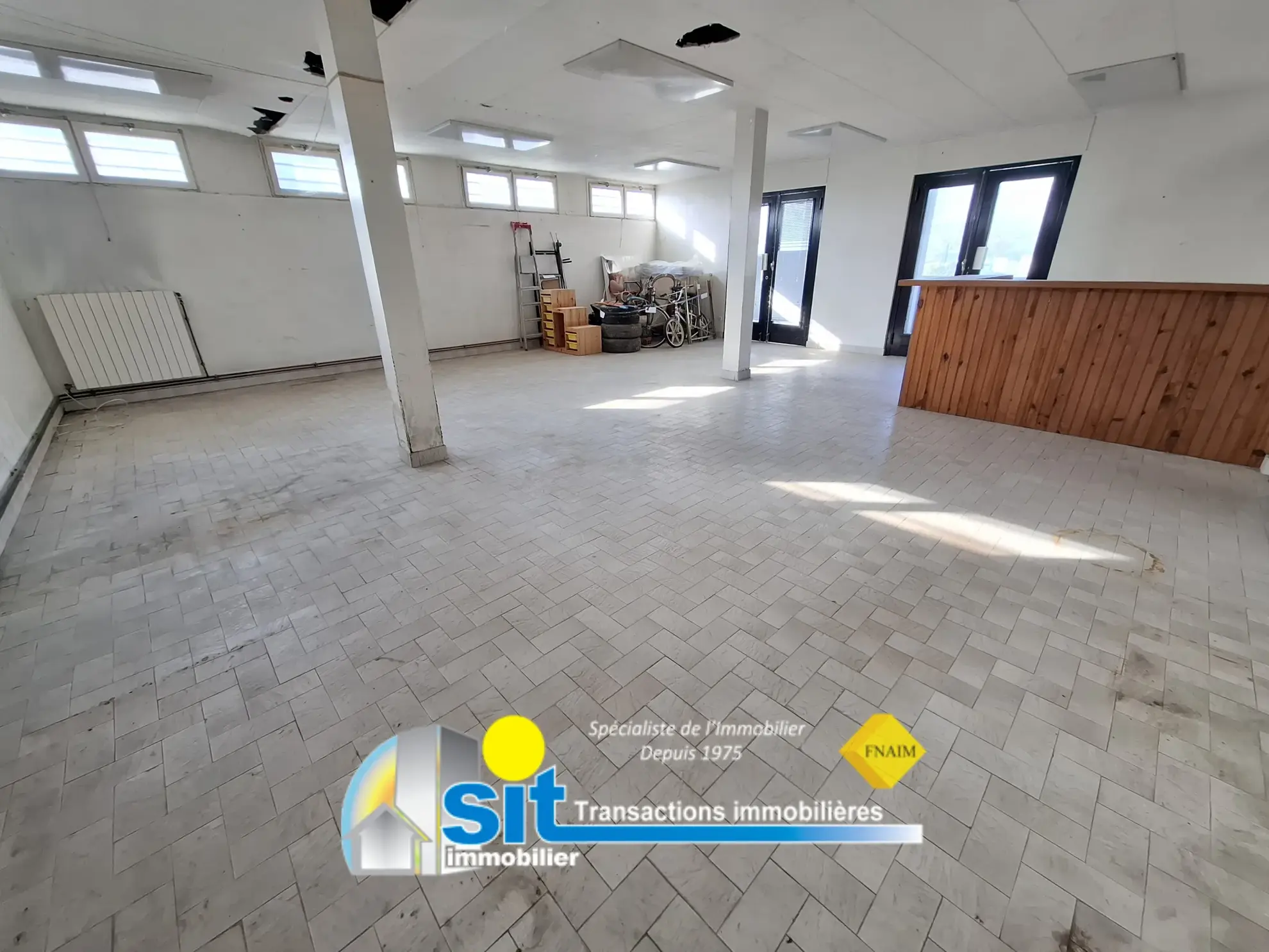 Maison traditionnelle de 162 m² avec potentiel de rénovation à Saint-Clair-du-Rhône 