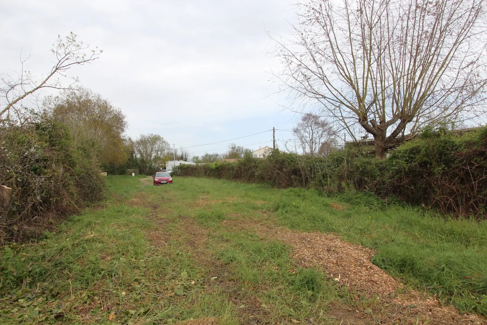 Terrain à bâtir à BESSINES - superficie de 900 m² à vendre 