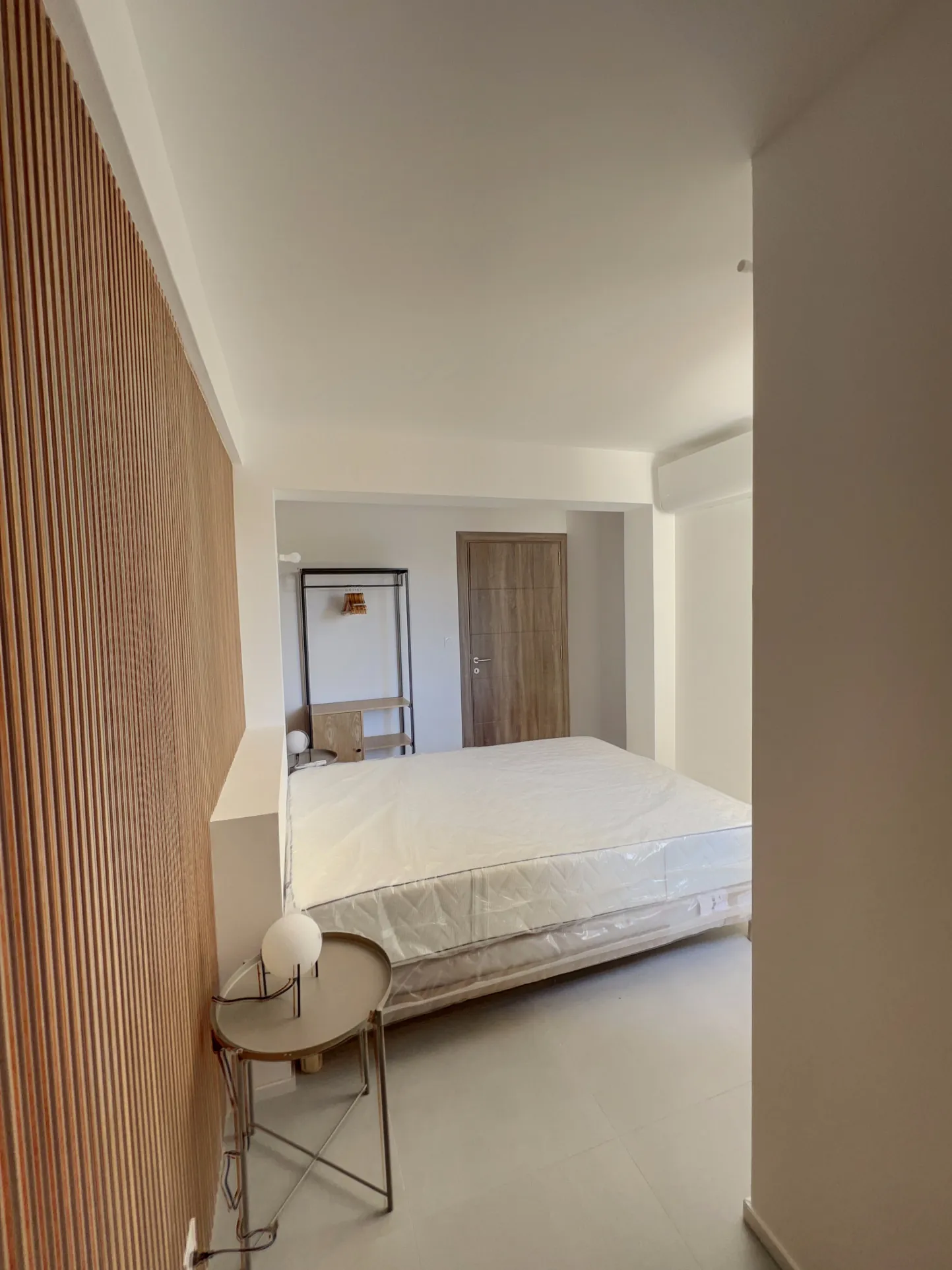 Vue exceptionnelle sur la plage à Pianottoli-Caldarello : résidence haut standing avec piscine et sport 