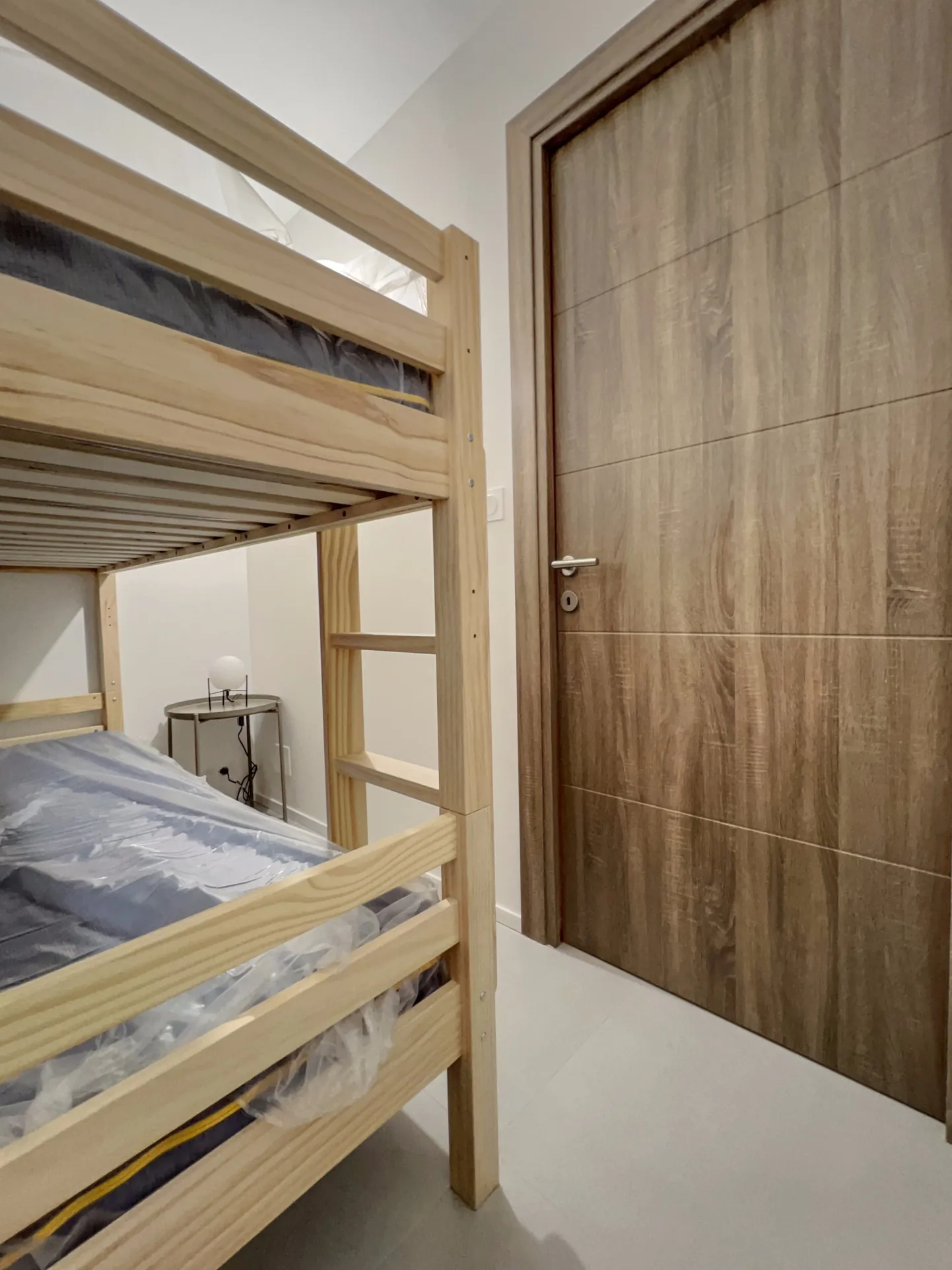 Vue exceptionnelle sur la plage à Pianottoli-Caldarello : résidence haut standing avec piscine et sport 