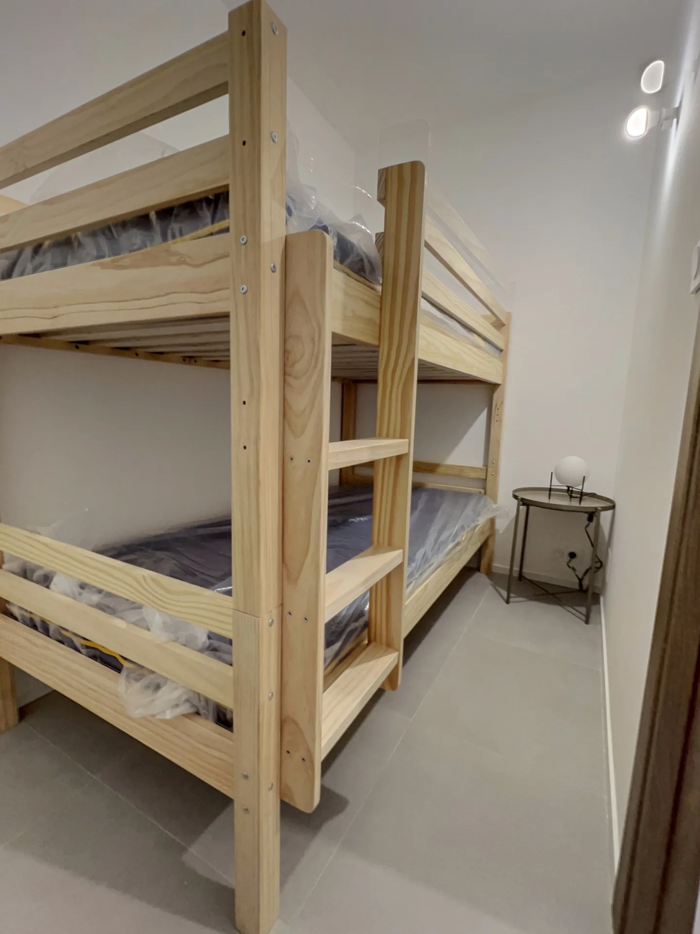 Vue exceptionnelle sur la plage à Pianottoli-Caldarello : résidence haut standing avec piscine et sport 