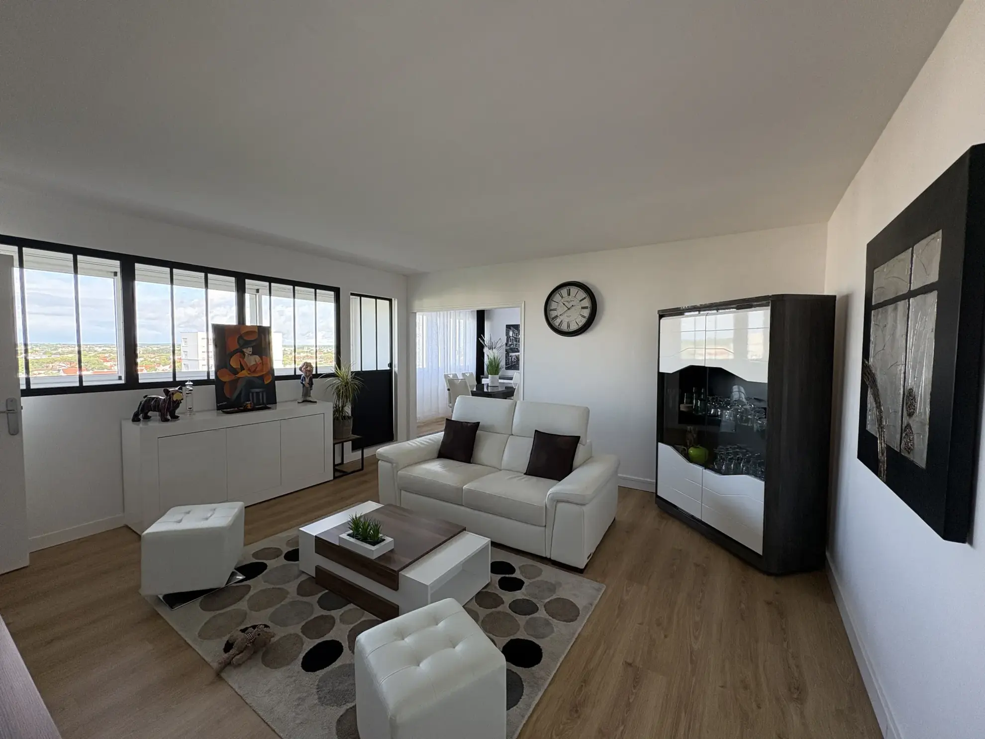 Appartement T3 rénové avec vue océan à Royan – 75 m² 