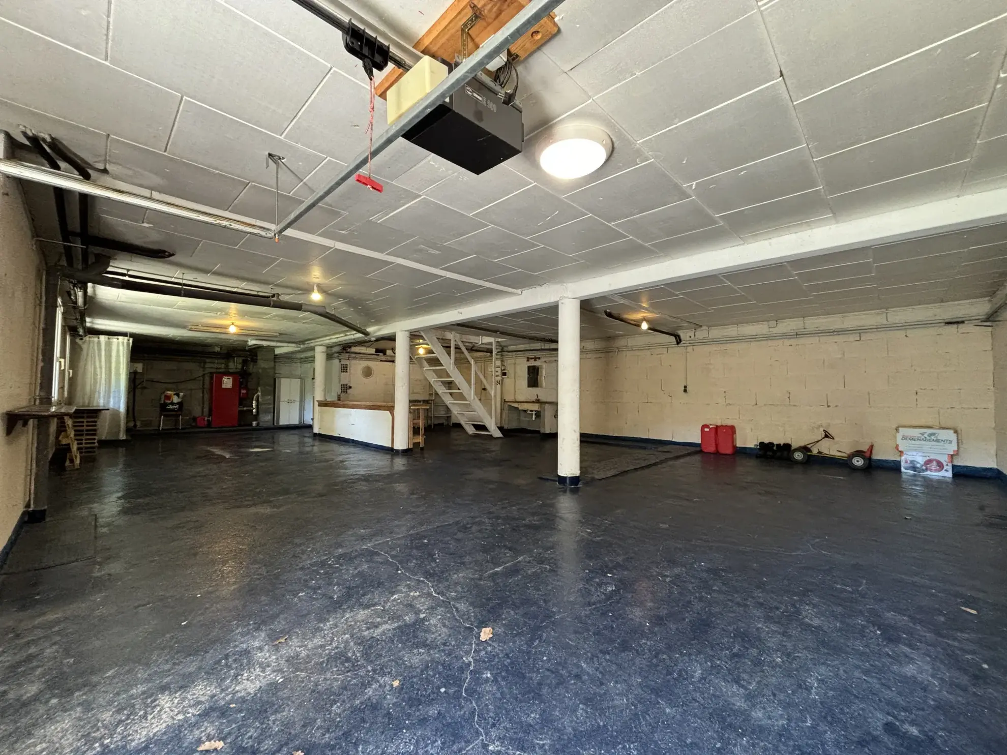 Maison de 120 m² avec grand terrain et sous-sol à Mensignac 