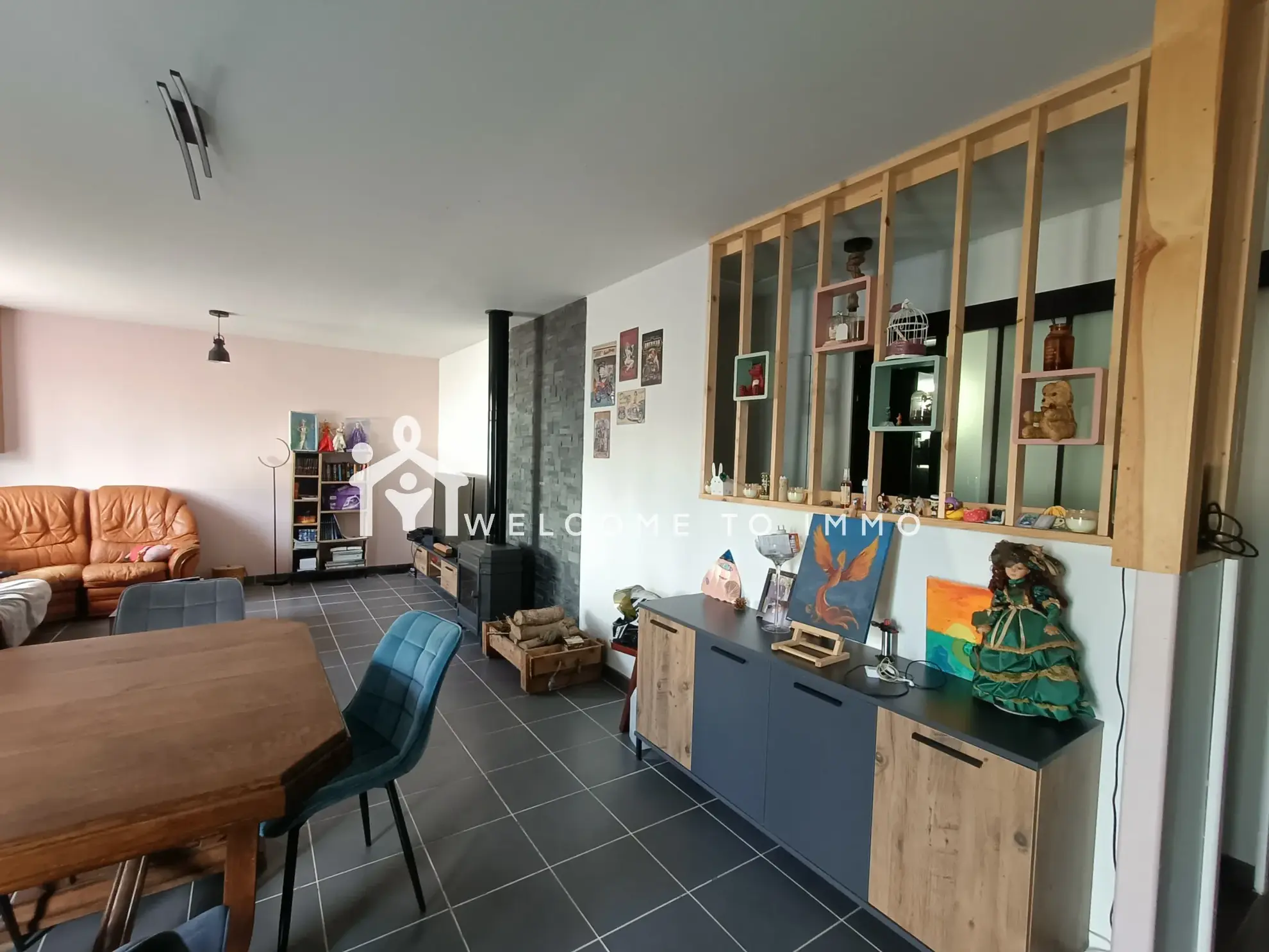 Maison à vendre à Benon avec jardin, garage et grande superficie, hors lotissement 