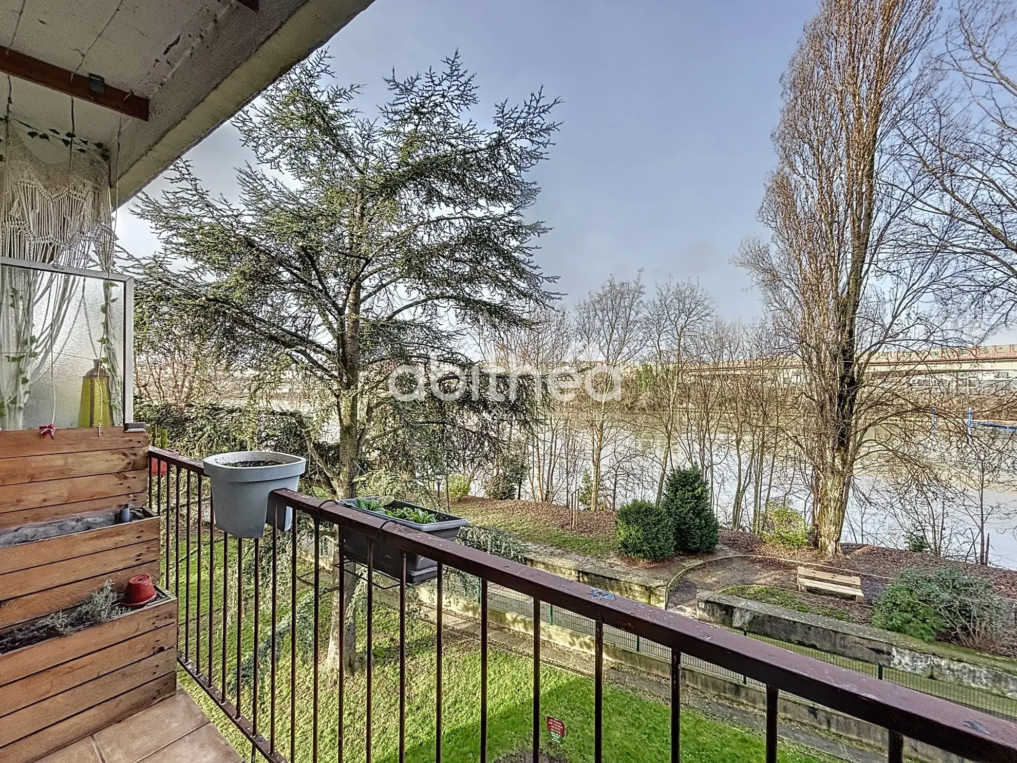 Appartement 3 pièces rénové avec vue sur la Seine à Choisy le Roi