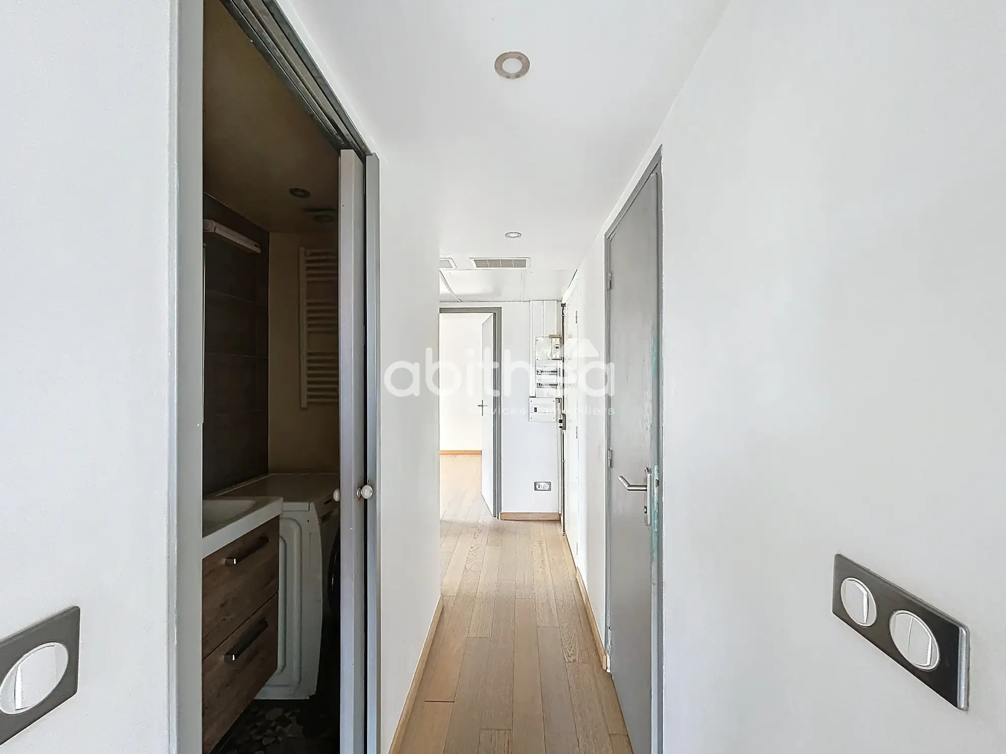 Appartement 3 pièces rénové avec vue sur la Seine à Choisy le Roi 