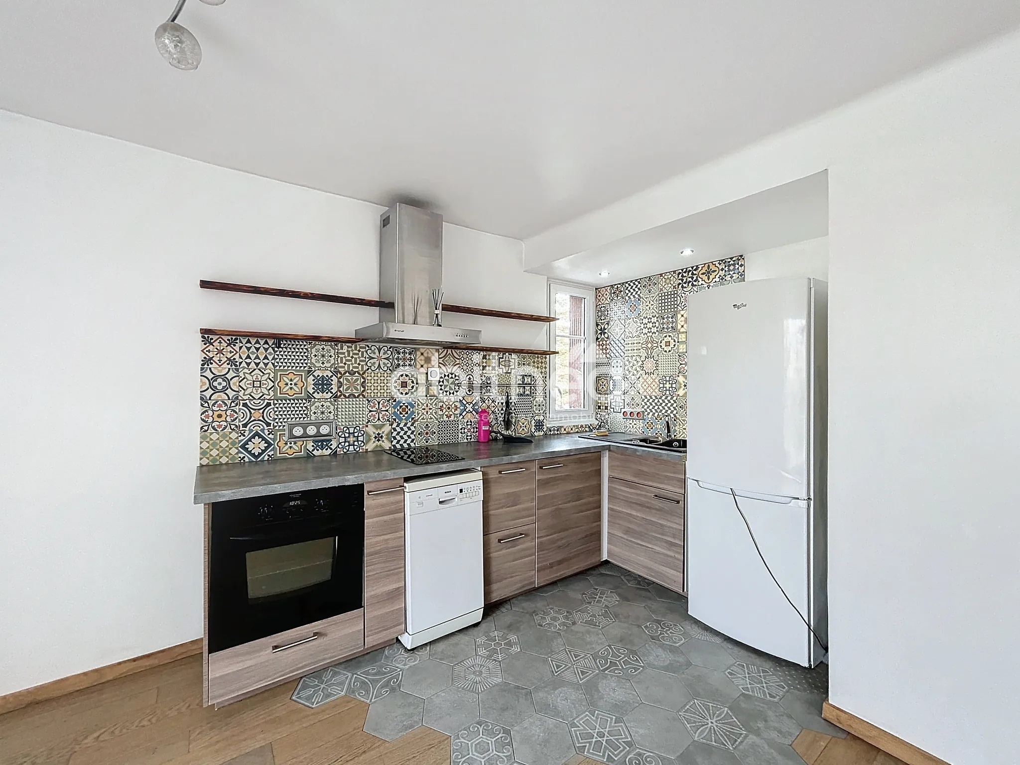 Appartement 3 pièces rénové avec vue sur la Seine à Choisy le Roi 