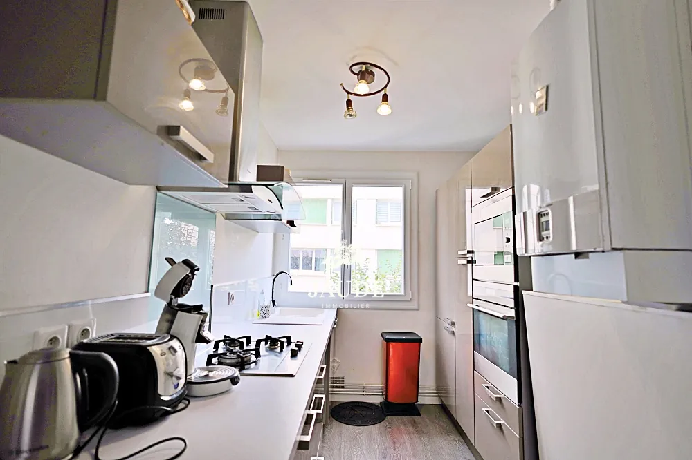 A VENDRE Appartement T3 Meublé à Chamalieres Résidence Roc Fleuri 