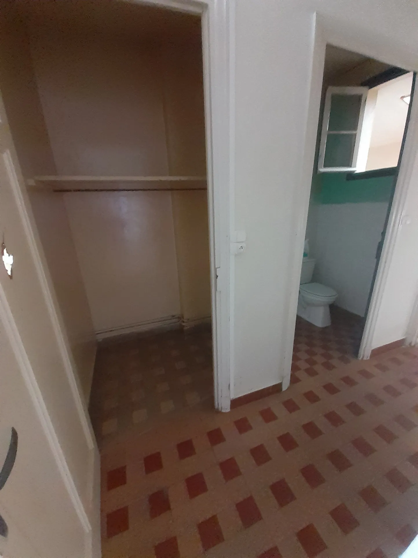 Maison à rénover de 195 m² avec terrain de 799 m² à Marcigny 