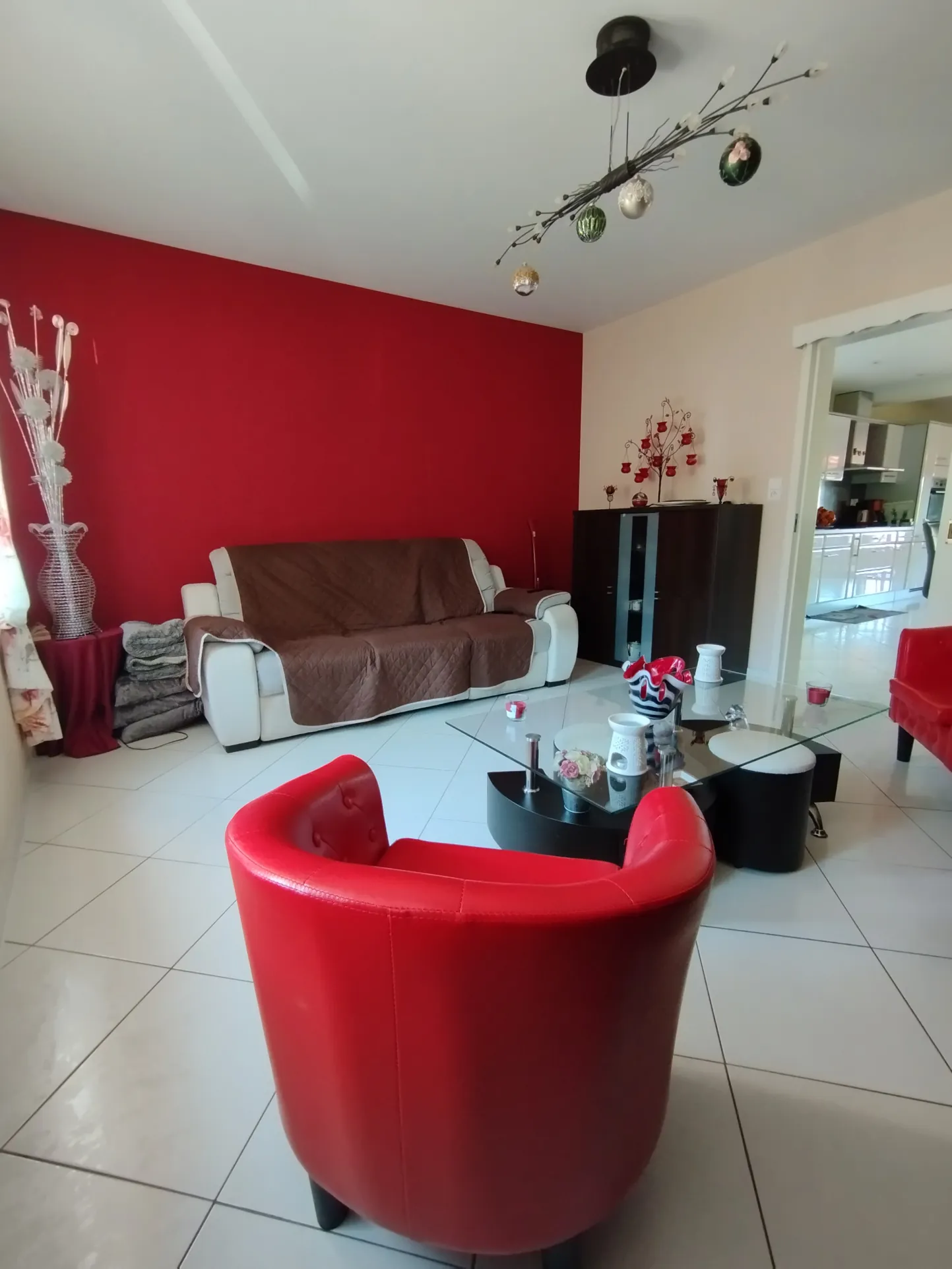 Maison rénovée de 110 m² avec terrasse et jardin près de N4 à Petitmont 