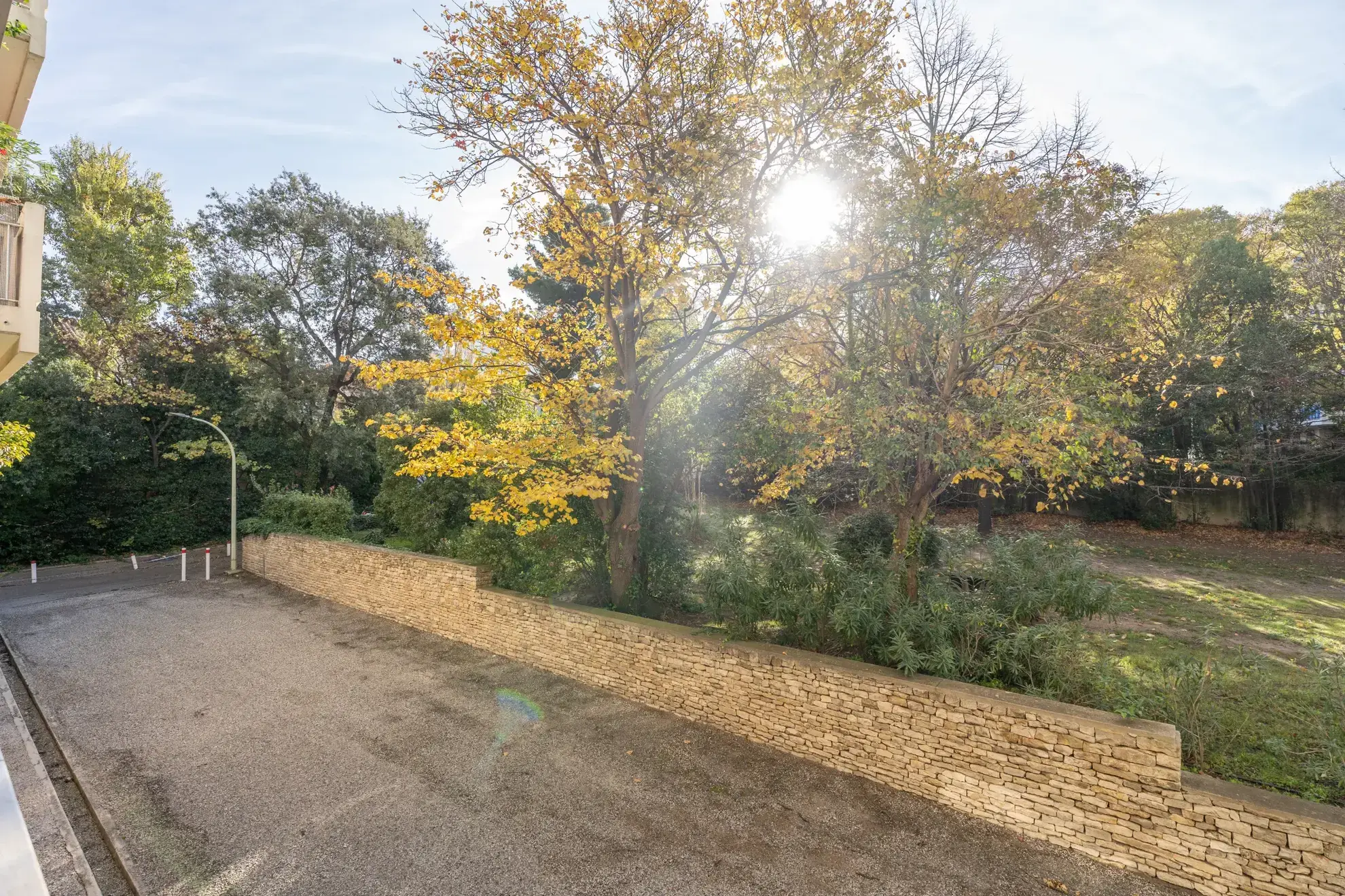 Bel appartement 3 chambres avec balcon au Cabout à Marseille 