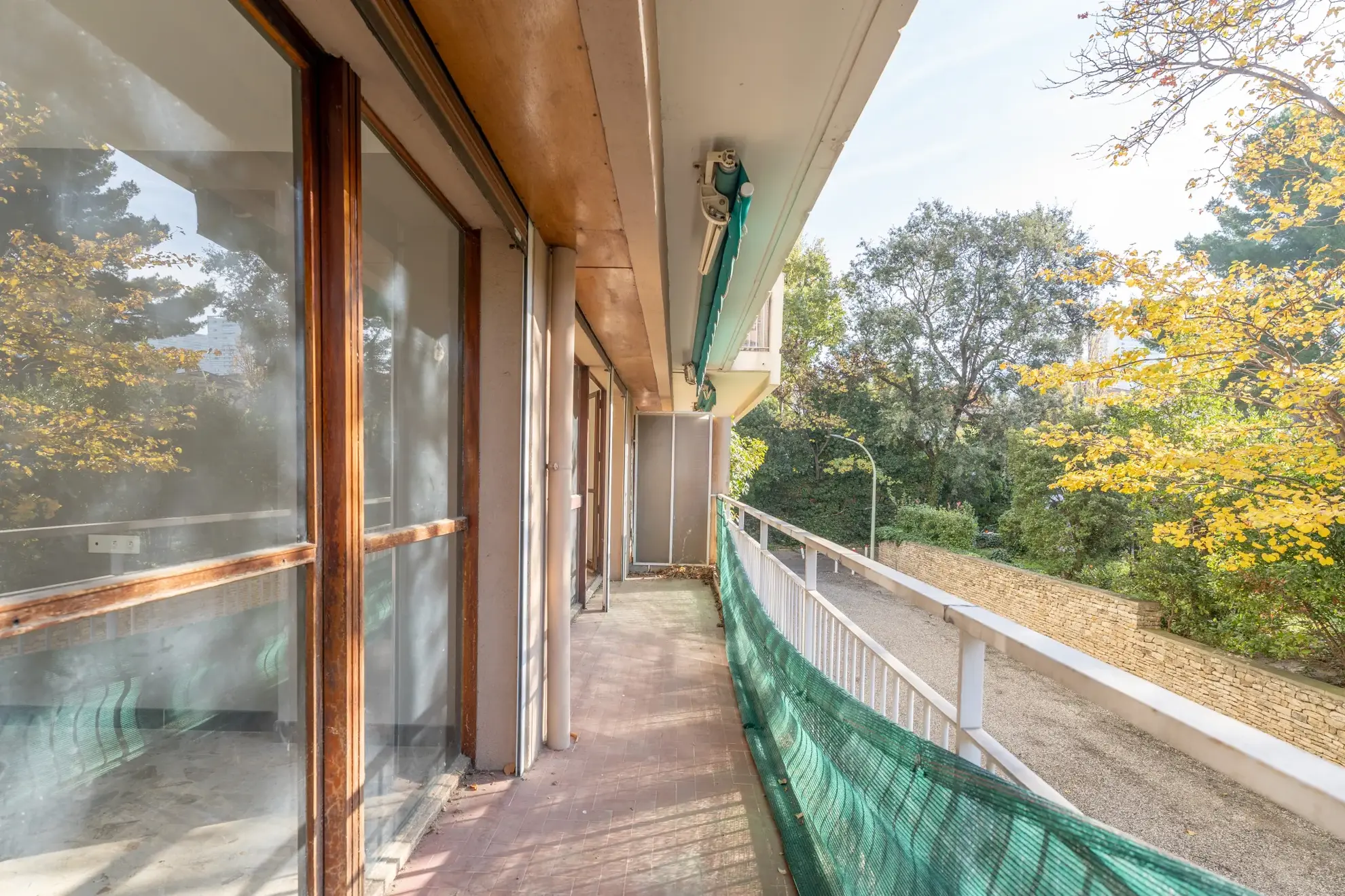 Bel appartement 3 chambres avec balcon au Cabout à Marseille 