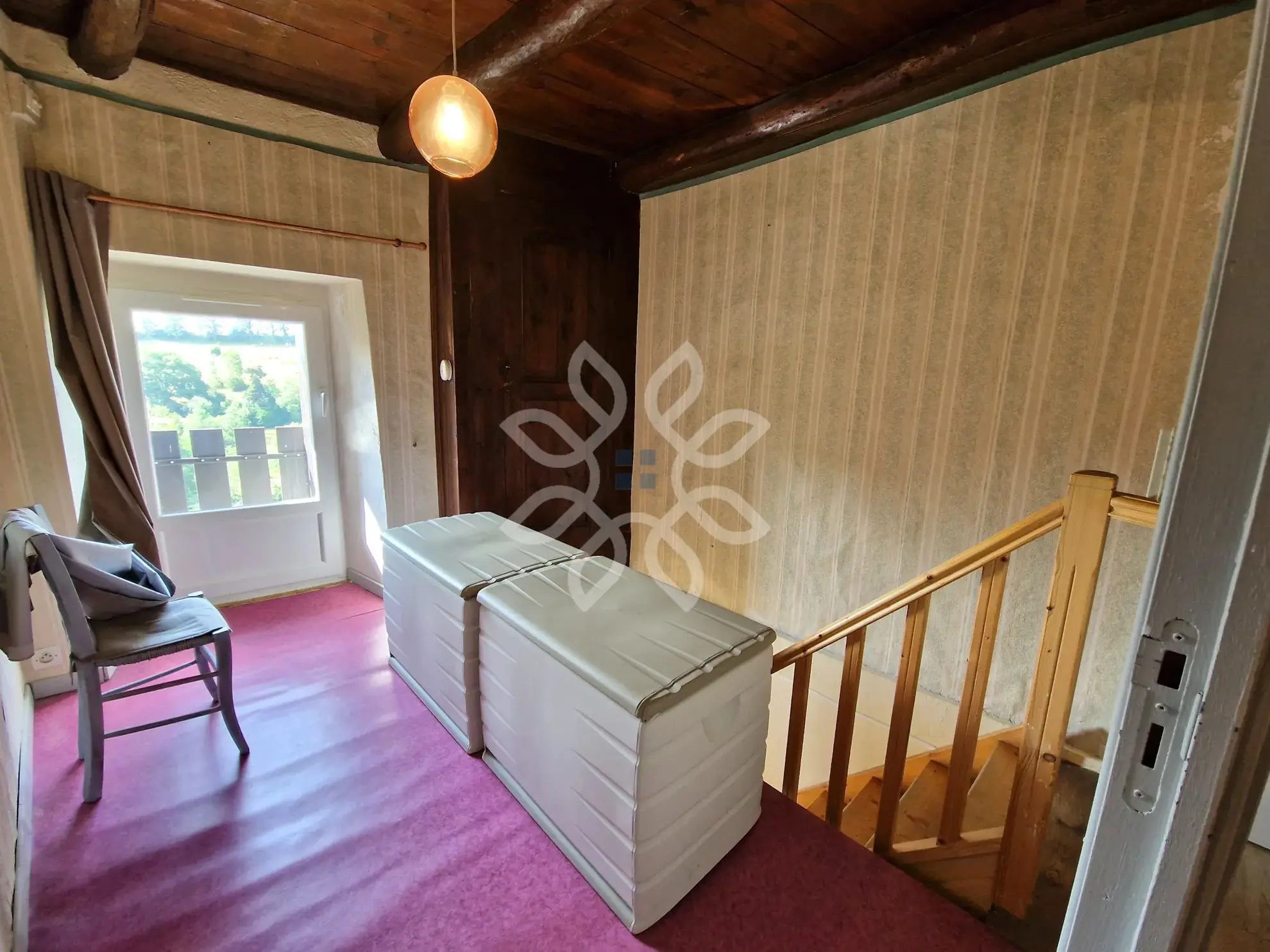 Maison de campagne avec vue dégagée à Saint Jean de Nay 