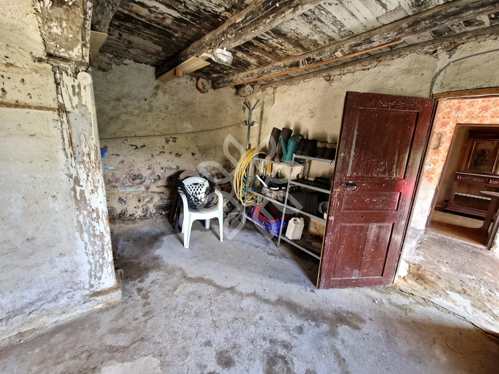 Maison de campagne avec vue dégagée à Saint Jean de Nay 