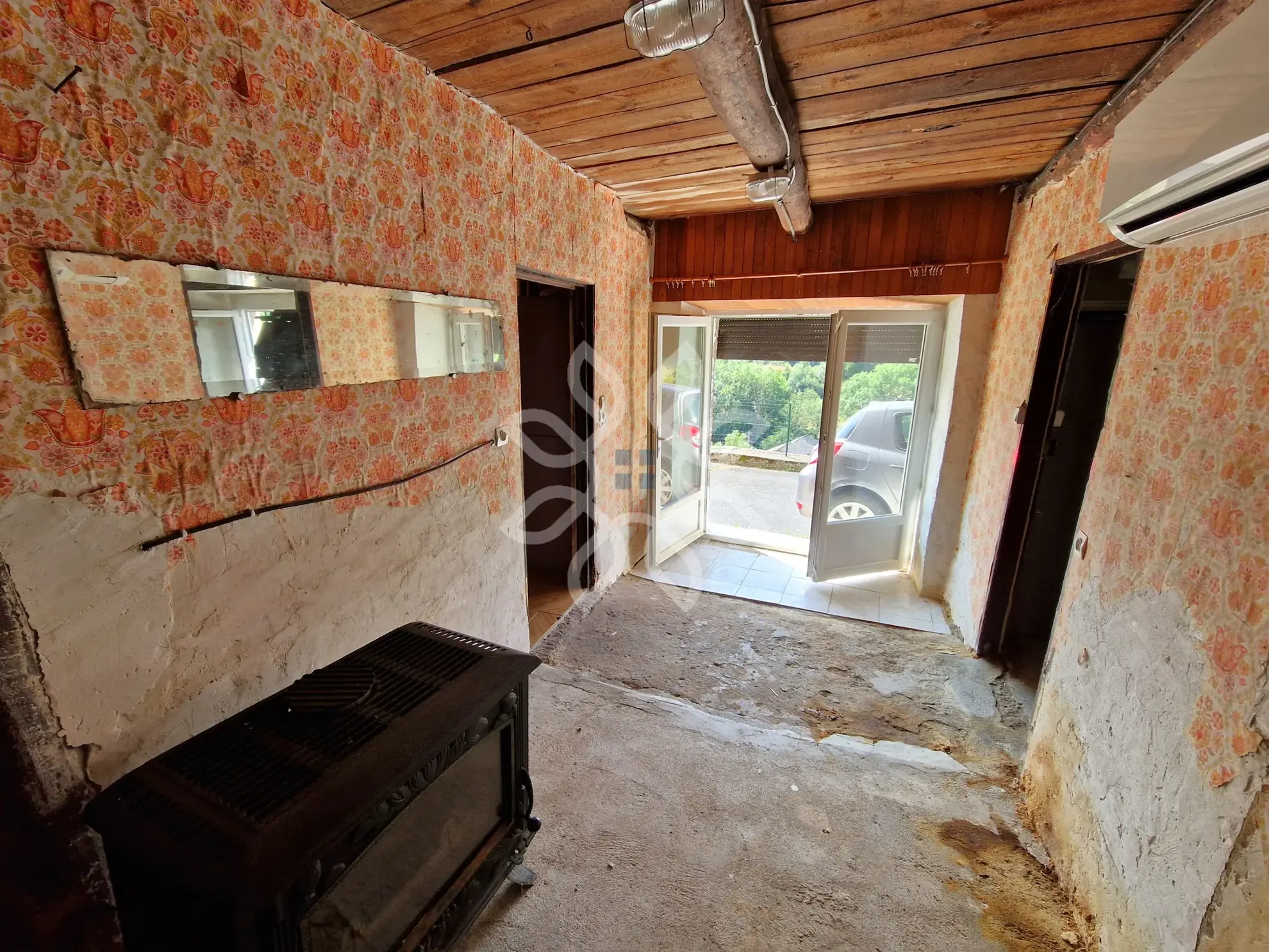 Maison de campagne avec vue dégagée à Saint Jean de Nay 