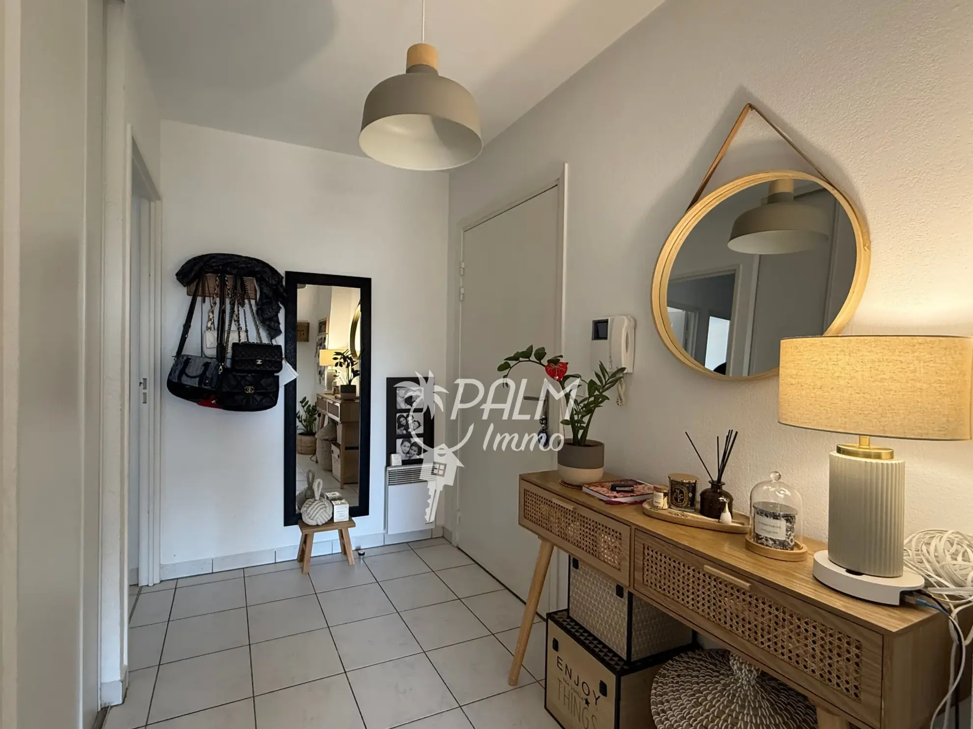 Appartement 3 pièces avec terrasse et parking à Mandelieu-la-Napoule 