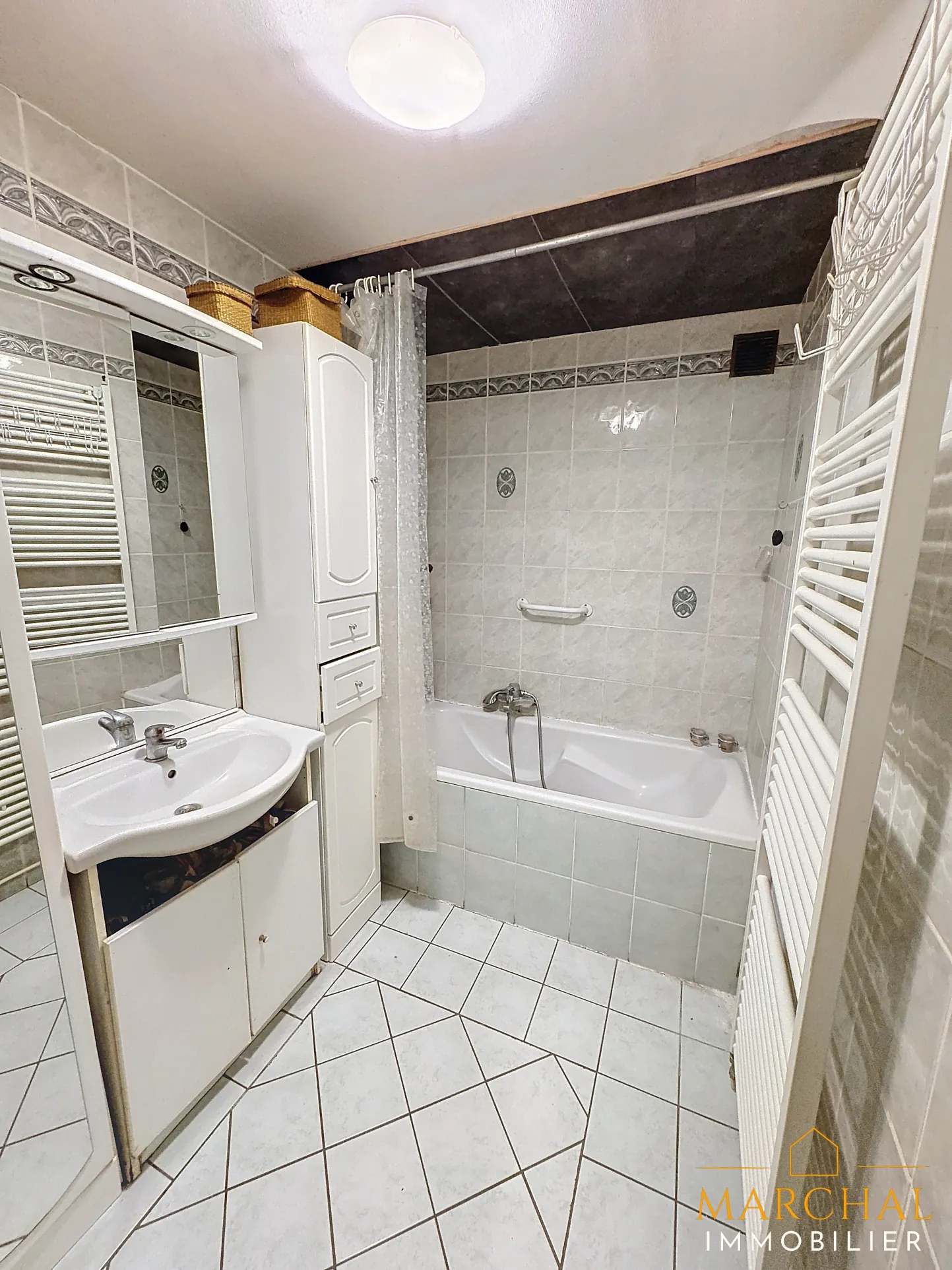 Maison atypique de 183 m² à Courcelles-sur-Nied avec jardin et terrasse 