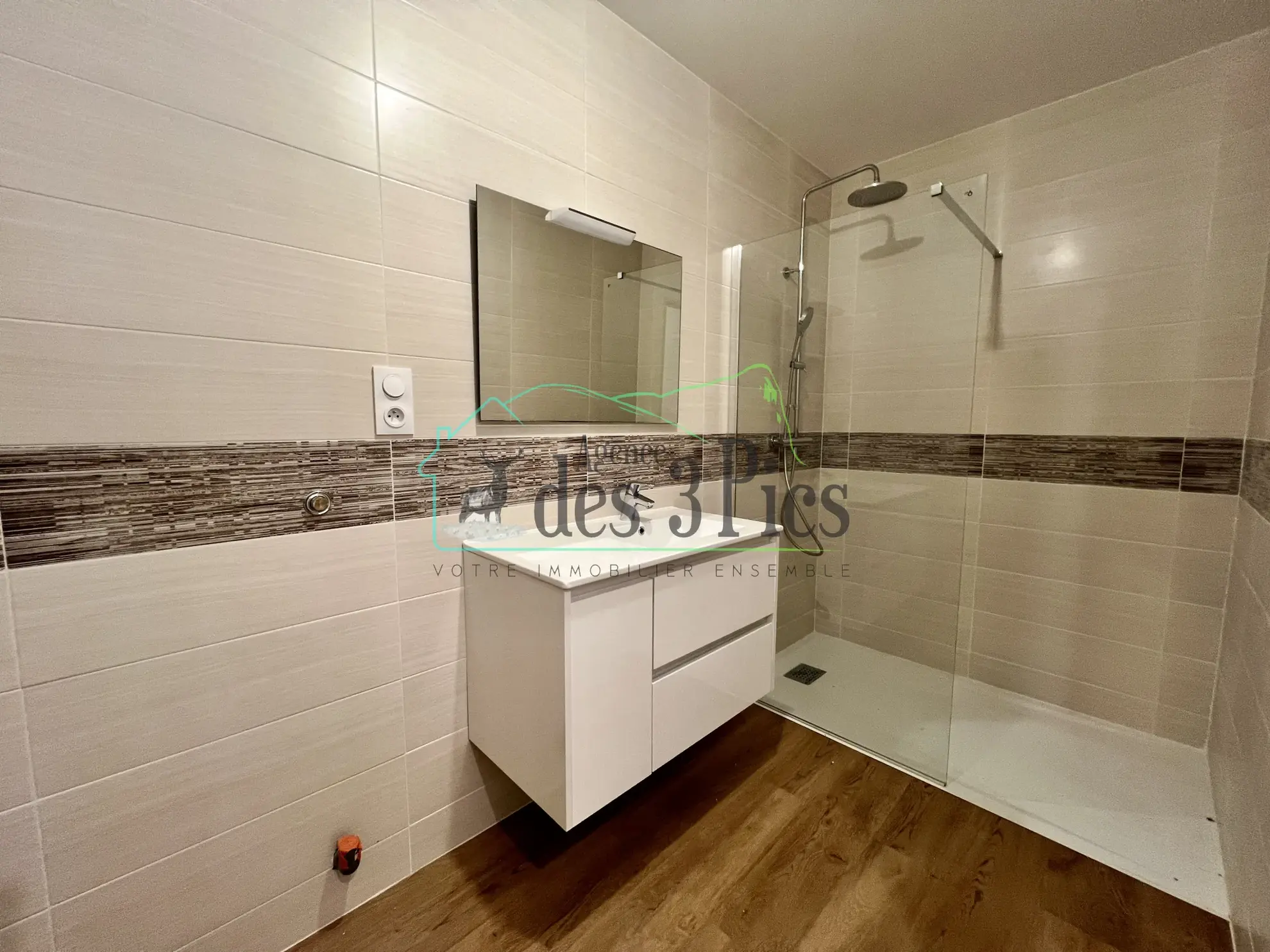 Maison en pierre rénovée avec dépendances et grand jardin à Aspet (31160) 