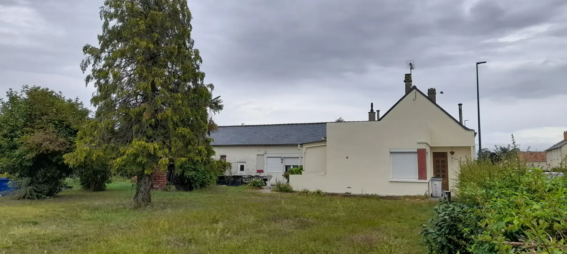 Belle maison de 122 m² avec terrain constructible à Le Bailleul - Idéal résidence ou investissement 