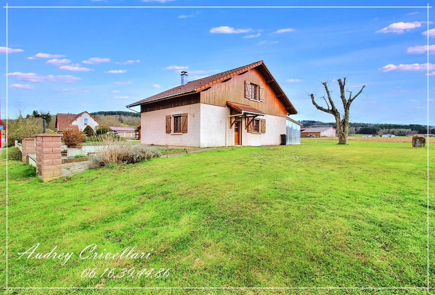 Charmante maison de 111 m² à Saint-Léonard avec garage, proche commodités 