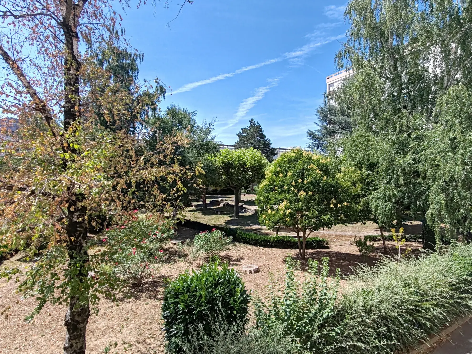 Appartement T3 lumineux de 74m² avec balcon, cave et garage à Guilherand-Granges 