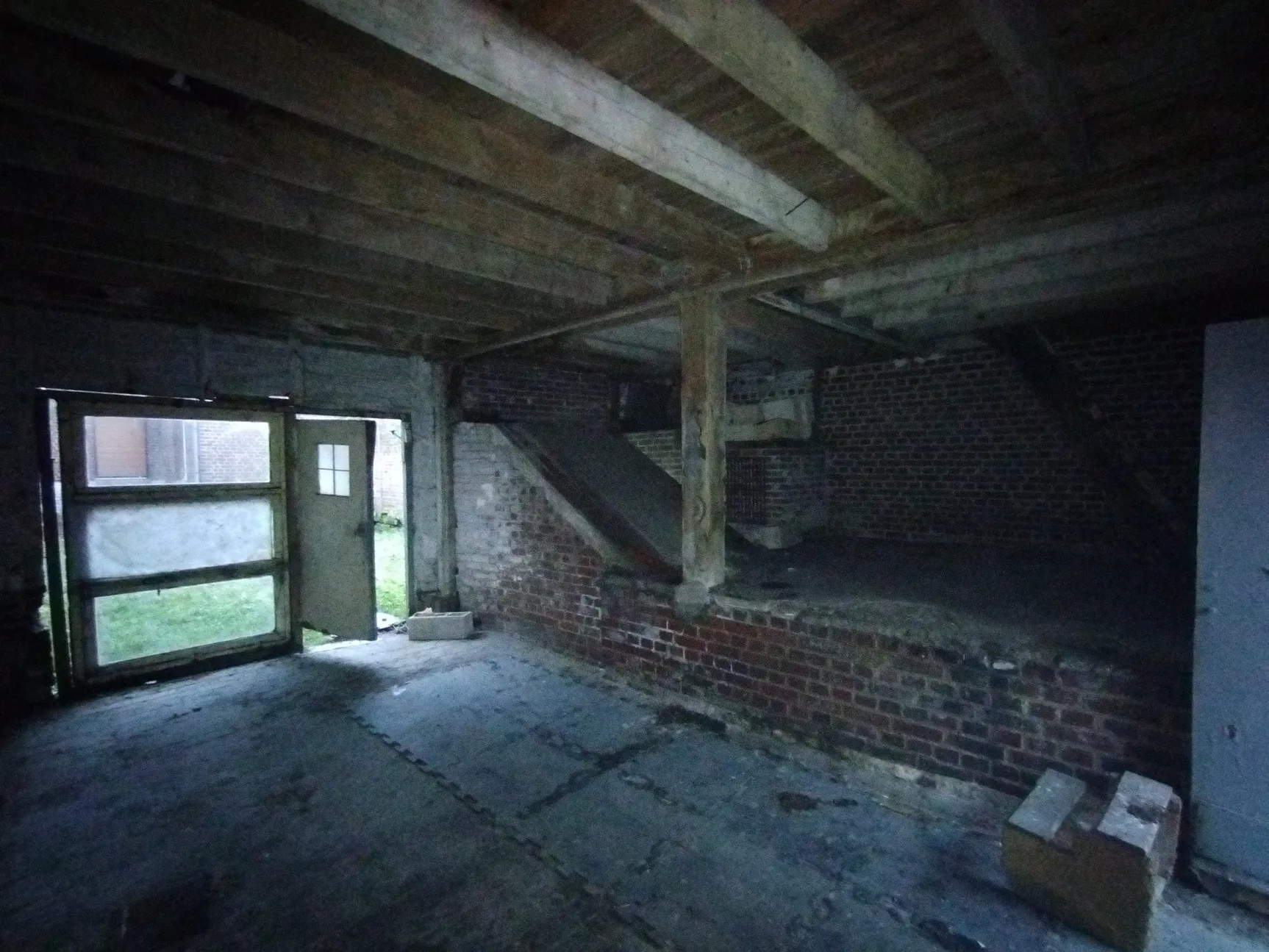 Maison de ville à rénover proche de Noyon et Compiègne, potentiel d'investissement 