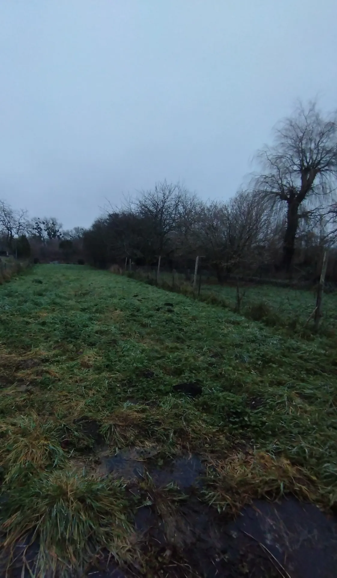 Maison de ville à rénover proche de Noyon et Compiègne, potentiel d'investissement 