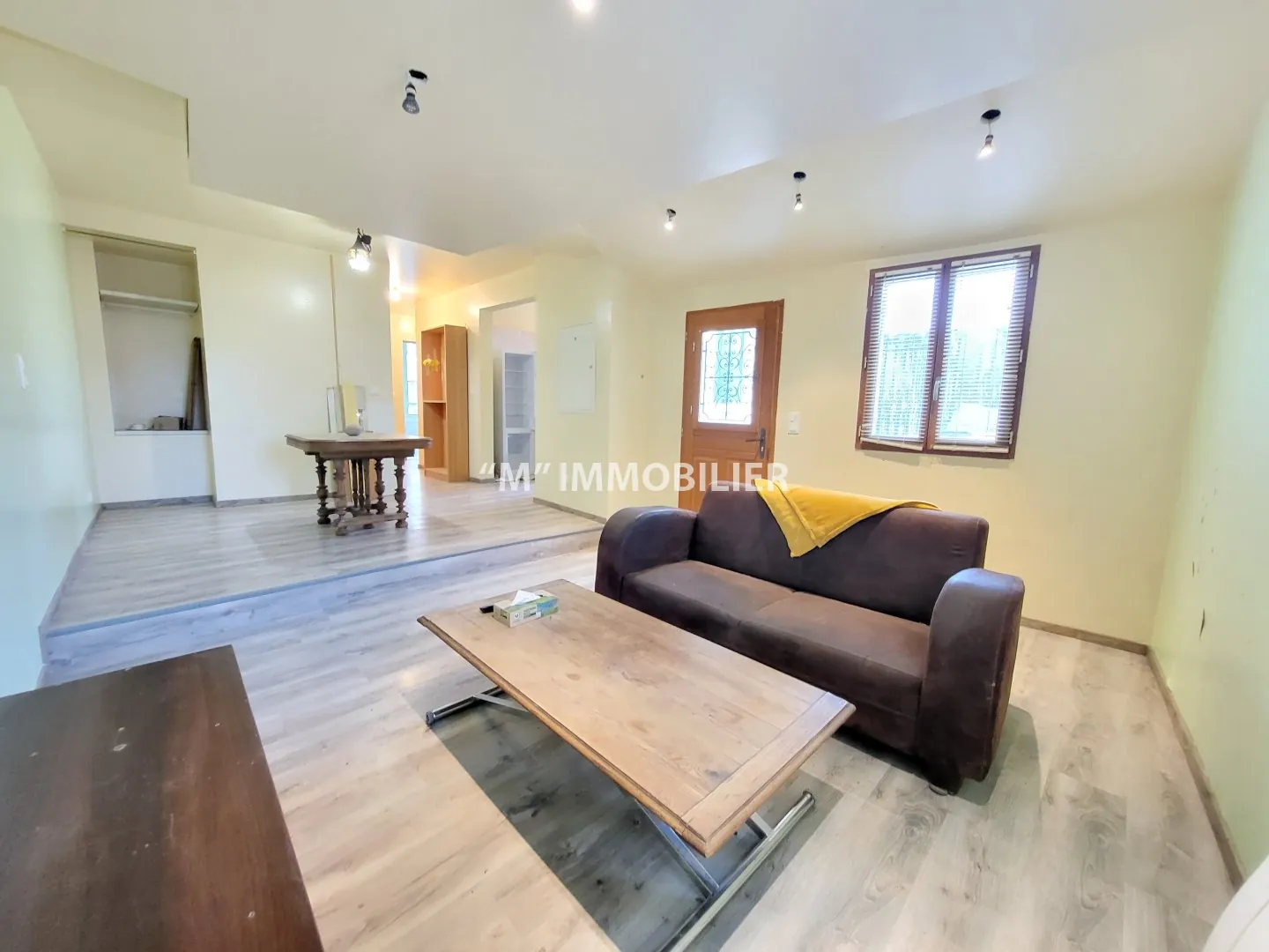 Immeuble à vendre à Nogent-l’Artaud avec forte rentabilité et potentiel d’aménagement 