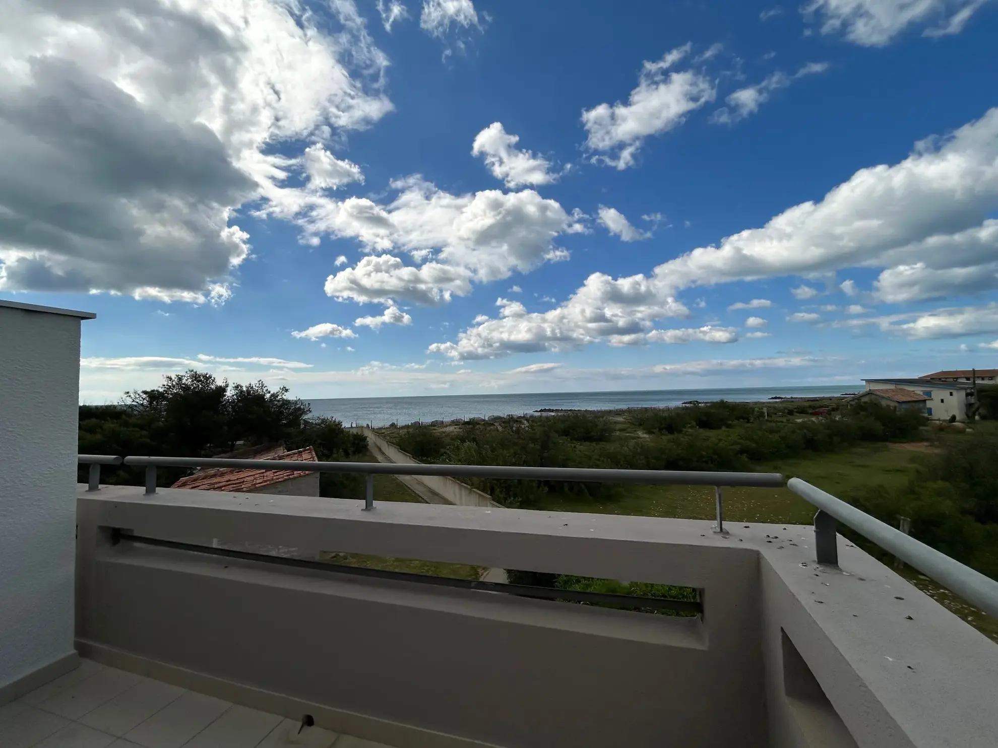 Appartement T2 bis avec terrasse, vue mer et garage à Frontignan plage 