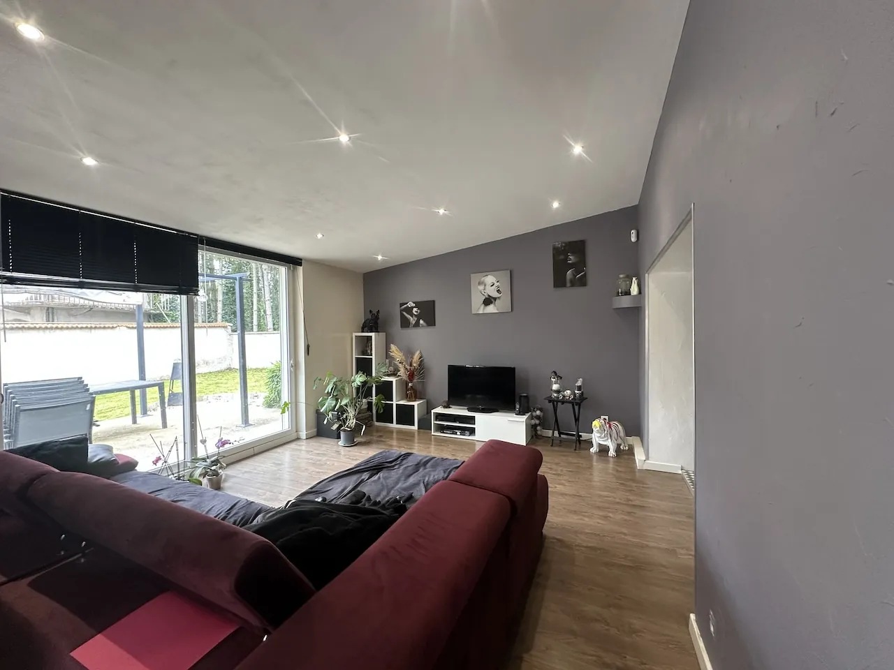 Maison de 136 m² à Riorges avec terrasse et 3 chambres, proche commodités 