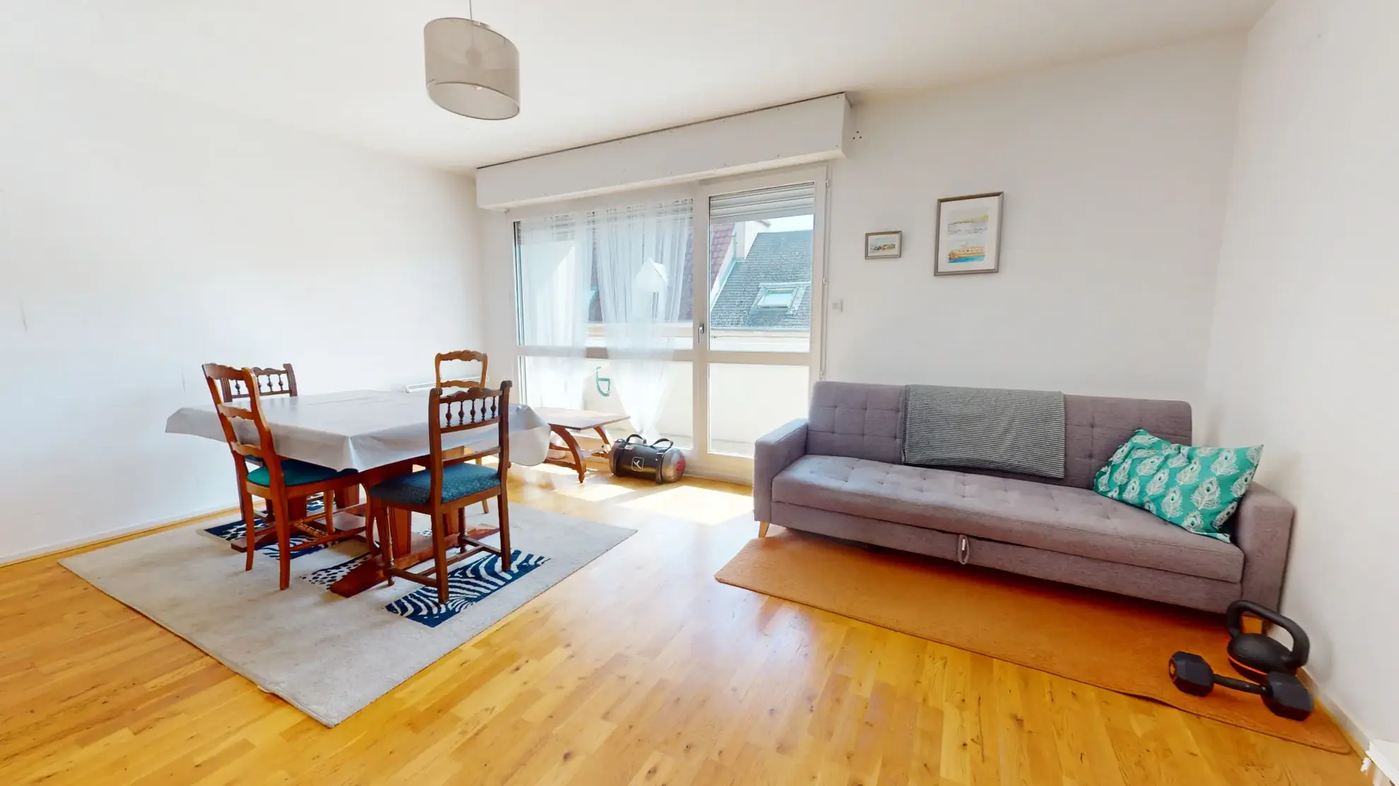 Vente d'un appartement T4 lumineux avec balcon et garage à Dijon 